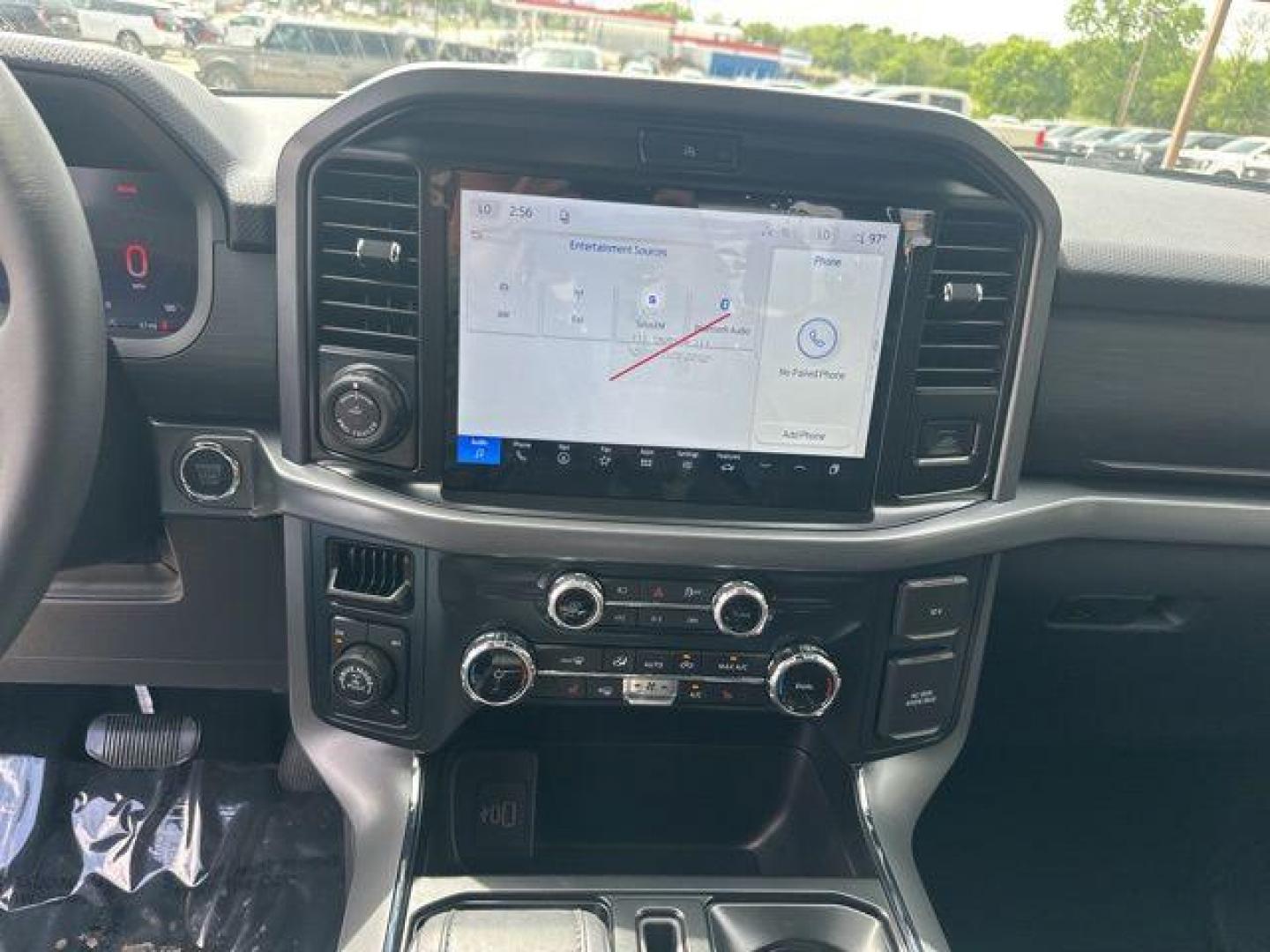 2026 Agate Black Metallic /Black Ford F-150 XLT (1FTFW3L56TF) with an 5.0L V8 engine, Automatic transmission, located at 1105 E Mulberry, Kaufman, TX, 75142, (972) 962-2151, 32.589550, -96.300926 - $1,000 off MSRP!<br><br>4WD.<br>Agate Black Metallic 2026 Ford F-150 4D SuperCrew XLT 4WD 10-Speed Automatic 5.0L V8 17/22 City/Highway MPG Price includes: $1000 - Employee Pricing Retail Customer Cash. Exp. 07/06/2026 - Photo#9