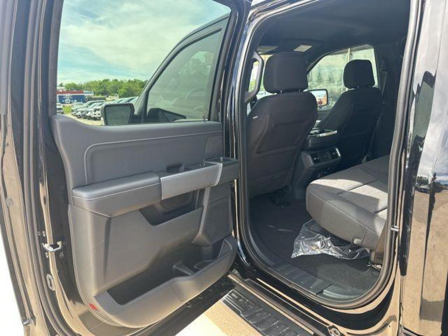 2026 Agate Black Metallic /Black Ford F-150 XLT (1FTFW3L56TF) with an 5.0L V8 engine, Automatic transmission, located at 1105 E Mulberry, Kaufman, TX, 75142, (972) 962-2151, 32.589550, -96.300926 - $1,000 off MSRP!<br><br>4WD.<br>Agate Black Metallic 2026 Ford F-150 4D SuperCrew XLT 4WD 10-Speed Automatic 5.0L V8 17/22 City/Highway MPG Price includes: $1000 - Employee Pricing Retail Customer Cash. Exp. 07/06/2026 - Photo#11