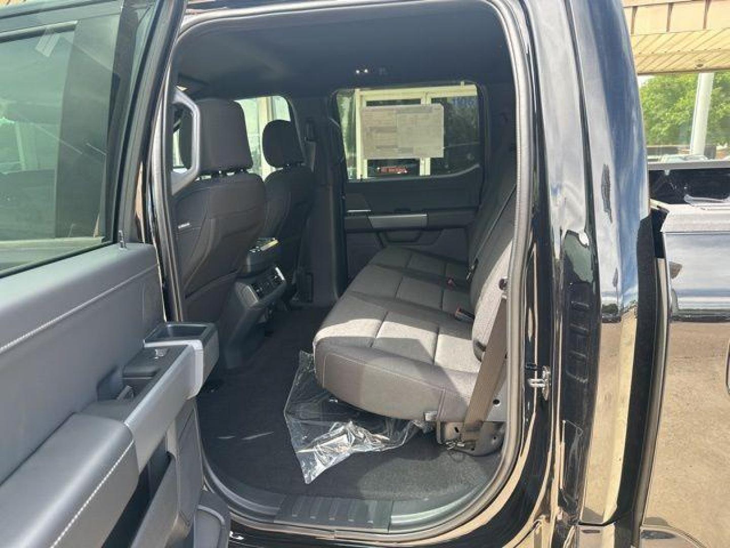 2026 Agate Black Metallic /Black Ford F-150 XLT (1FTFW3L56TF) with an 5.0L V8 engine, Automatic transmission, located at 1105 E Mulberry, Kaufman, TX, 75142, (972) 962-2151, 32.589550, -96.300926 - $1,000 off MSRP!<br><br>4WD.<br>Agate Black Metallic 2026 Ford F-150 4D SuperCrew XLT 4WD 10-Speed Automatic 5.0L V8 17/22 City/Highway MPG Price includes: $1000 - Employee Pricing Retail Customer Cash. Exp. 07/06/2026 - Photo#12