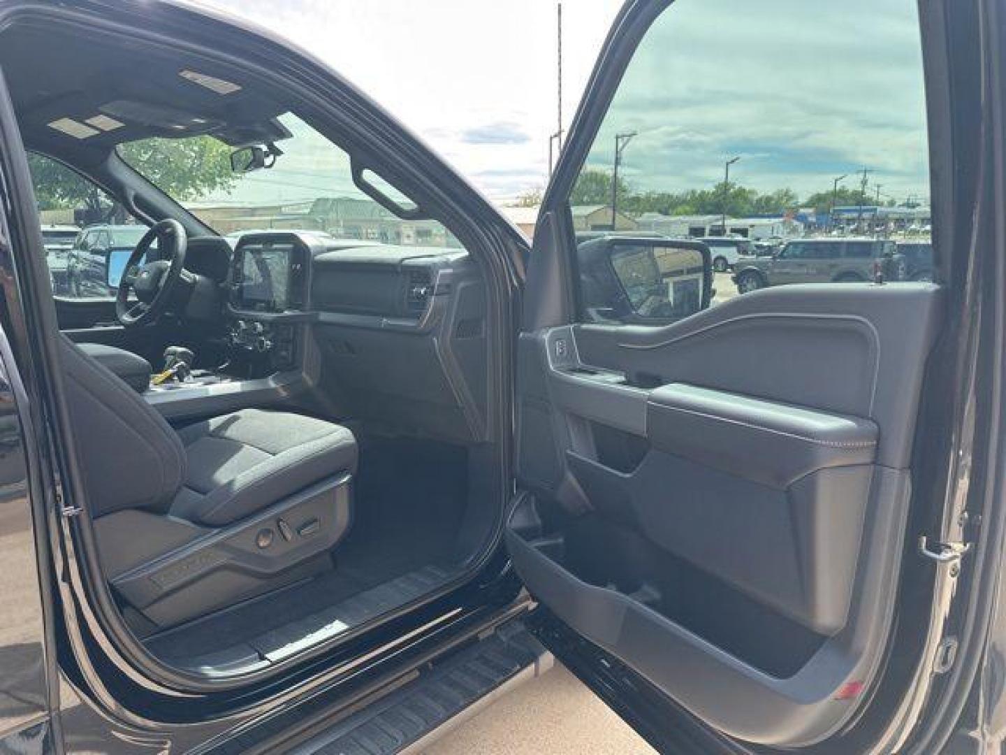 2026 Agate Black Metallic /Black Ford F-150 XLT (1FTFW3L56TF) with an 5.0L V8 engine, Automatic transmission, located at 1105 E Mulberry, Kaufman, TX, 75142, (972) 962-2151, 32.589550, -96.300926 - $1,000 off MSRP!<br><br>4WD.<br>Agate Black Metallic 2026 Ford F-150 4D SuperCrew XLT 4WD 10-Speed Automatic 5.0L V8 17/22 City/Highway MPG Price includes: $1000 - Employee Pricing Retail Customer Cash. Exp. 07/06/2026 - Photo#17