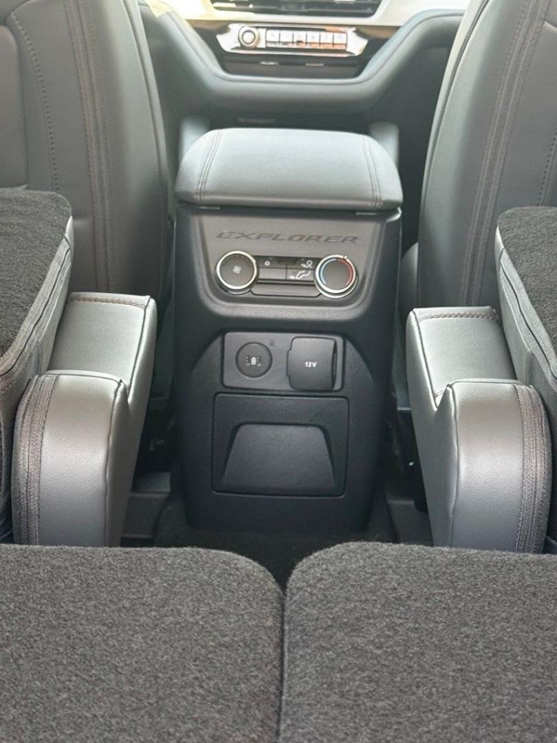 2026 White Metallic /Dark Space Gray Ford Explorer Active (1FMUK7DH0TG) with an 2.3L EcoBoost I-4 engine, Automatic transmission, located at 1105 E Mulberry, Kaufman, TX, 75142, (972) 962-2151, 32.589550, -96.300926 - $4,500 off MSRP!<br><br><br>Star White Metallic Tri-Coat 2026 Ford Explorer 4D Sport Utility Active RWD 10-Speed Automatic 2.3L EcoBoost I-4 20/29 City/Highway MPG<br><br>20/29 City/Highway MPG Price includes: $1000 - SSE Down Payment Assistance. Exp. 08/31/2026 $3000 - Retail Customer Cash. Exp. 09- Photo#10