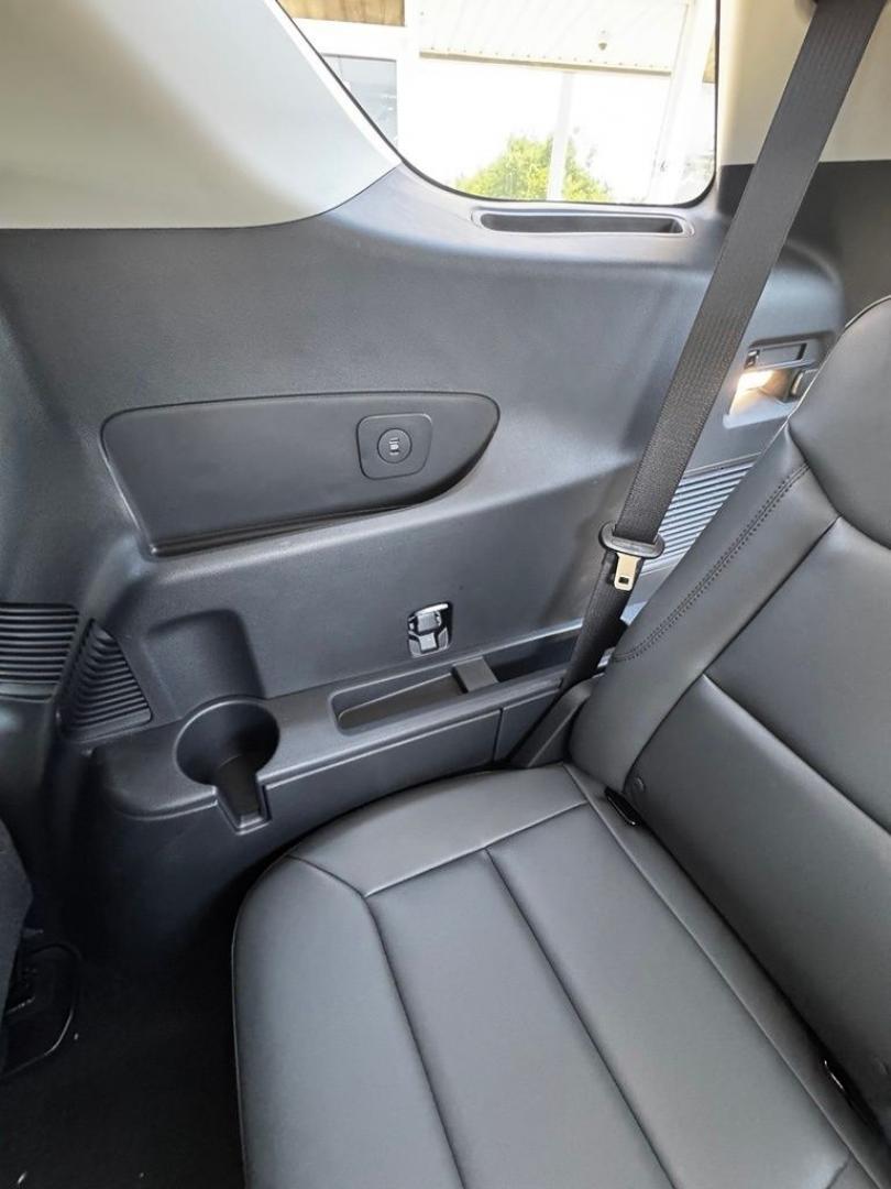 2026 White Metallic /Dark Space Gray Ford Explorer Active (1FMUK7DH0TG) with an 2.3L EcoBoost I-4 engine, Automatic transmission, located at 1105 E Mulberry, Kaufman, TX, 75142, (972) 962-2151, 32.589550, -96.300926 - $4,500 off MSRP!<br><br><br>Star White Metallic Tri-Coat 2026 Ford Explorer 4D Sport Utility Active RWD 10-Speed Automatic 2.3L EcoBoost I-4 20/29 City/Highway MPG<br><br>20/29 City/Highway MPG Price includes: $1000 - SSE Down Payment Assistance. Exp. 08/31/2026 $3000 - Retail Customer Cash. Exp. 09- Photo#12
