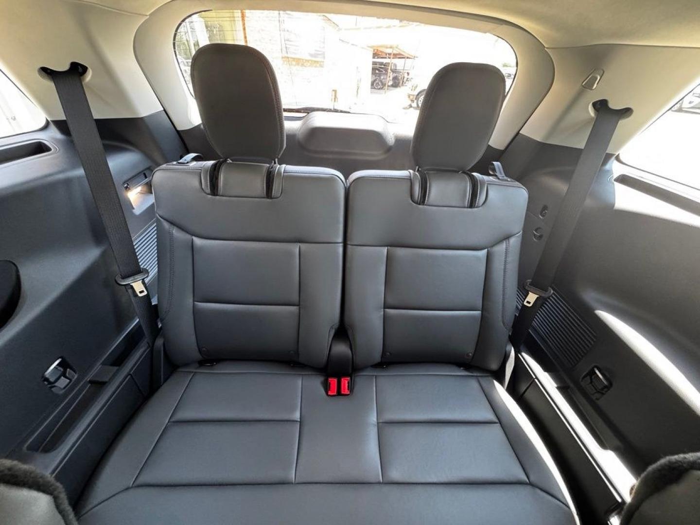 2026 White Metallic /Dark Space Gray Ford Explorer Active (1FMUK7DH0TG) with an 2.3L EcoBoost I-4 engine, Automatic transmission, located at 1105 E Mulberry, Kaufman, TX, 75142, (972) 962-2151, 32.589550, -96.300926 - $4,500 off MSRP!<br><br><br>Star White Metallic Tri-Coat 2026 Ford Explorer 4D Sport Utility Active RWD 10-Speed Automatic 2.3L EcoBoost I-4 20/29 City/Highway MPG<br><br>20/29 City/Highway MPG Price includes: $1000 - SSE Down Payment Assistance. Exp. 08/31/2026 $3000 - Retail Customer Cash. Exp. 09- Photo#13