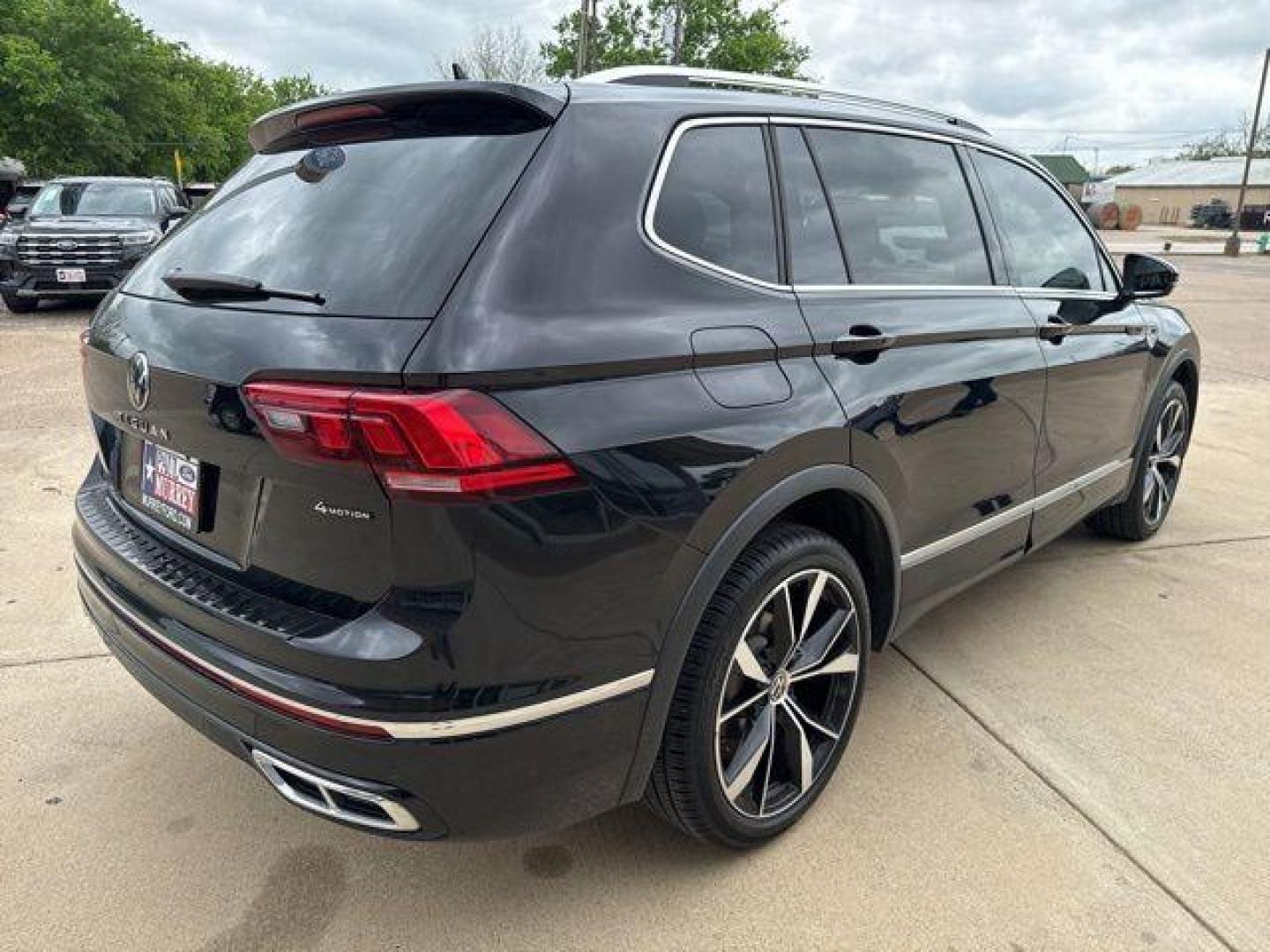 2024 Deep Black /Noisette Brown Volkswagen Tiguan 2.0T SEL R-Line (3VV4B7AX6RM) with an 2.0L TSI DOHC engine, Automatic transmission, located at 1105 E Mulberry, Kaufman, TX, 75142, (972) 962-2151, 32.589550, -96.300926 - Deep Black 2024 Volkswagen Tiguan 4D Sport Utility 2.0T SEL R-Line AWD 8-Speed Automatic with Tiptronic 2.0L TSI DOHC AWD.<br><br><br>Recent Arrival! Odometer is 1646 miles below market average! 22/29 City/Highway MPG<br><br><br>Please call Paul Murrey Ford Inc. In Kaufman Texas A Family Dealership - Photo#31