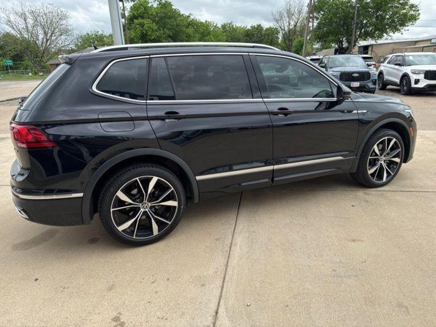 2024 Deep Black /Noisette Brown Volkswagen Tiguan 2.0T SEL R-Line (3VV4B7AX6RM) with an 2.0L TSI DOHC engine, Automatic transmission, located at 1105 E Mulberry, Kaufman, TX, 75142, (972) 962-2151, 32.589550, -96.300926 - Deep Black 2024 Volkswagen Tiguan 4D Sport Utility 2.0T SEL R-Line AWD 8-Speed Automatic with Tiptronic 2.0L TSI DOHC AWD.<br><br><br>Recent Arrival! Odometer is 1646 miles below market average! 22/29 City/Highway MPG<br><br><br>Please call Paul Murrey Ford Inc. In Kaufman Texas A Family Dealership - Photo#32