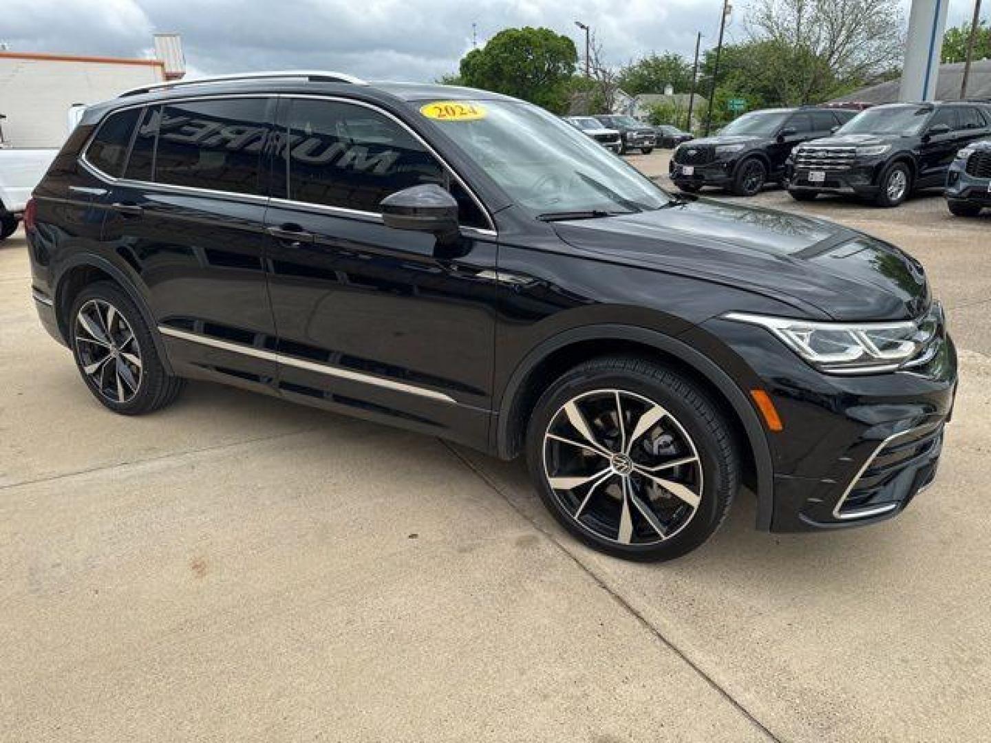 2024 Deep Black /Noisette Brown Volkswagen Tiguan 2.0T SEL R-Line (3VV4B7AX6RM) with an 2.0L TSI DOHC engine, Automatic transmission, located at 1105 E Mulberry, Kaufman, TX, 75142, (972) 962-2151, 32.589550, -96.300926 - Deep Black 2024 Volkswagen Tiguan 4D Sport Utility 2.0T SEL R-Line AWD 8-Speed Automatic with Tiptronic 2.0L TSI DOHC AWD.<br><br><br>Recent Arrival! Odometer is 1646 miles below market average! 22/29 City/Highway MPG<br><br><br>Please call Paul Murrey Ford Inc. In Kaufman Texas A Family Dealership - Photo#35
