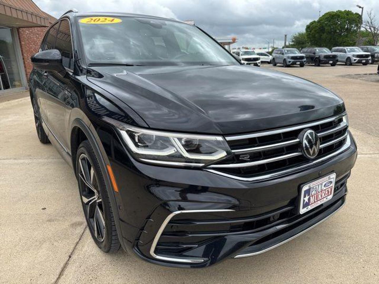 2024 Deep Black /Noisette Brown Volkswagen Tiguan 2.0T SEL R-Line (3VV4B7AX6RM) with an 2.0L TSI DOHC engine, Automatic transmission, located at 1105 E Mulberry, Kaufman, TX, 75142, (972) 962-2151, 32.589550, -96.300926 - Deep Black 2024 Volkswagen Tiguan 4D Sport Utility 2.0T SEL R-Line AWD 8-Speed Automatic with Tiptronic 2.0L TSI DOHC AWD.<br><br><br>Recent Arrival! Odometer is 1646 miles below market average! 22/29 City/Highway MPG<br><br><br>Please call Paul Murrey Ford Inc. In Kaufman Texas A Family Dealership - Photo#37