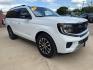 2025 Oxford White /Black Onyx Ford Expedition Platinum (1FMJU1M8XSE) with an EcoBoost 3.5L V6 GTDi DOHC 24V Twin Turbocharged engine, Automatic transmission, located at 1105 E Mulberry, Kaufman, TX, 75142, (972) 962-2151, 32.589550, -96.300926 - White / Oxford White 2025 Ford Expedition 4D Sport Utility Platinum 4WD 10-Speed Automatic EcoBoost 3.5L V6 GTDi DOHC 24V Twin Turbocharged 4WD. Priced below KBB Fair Purchase Price!<br><br><br>Please call Paul Murrey Ford Inc. In Kaufman Texas A Family Dealership Since 1952 Serving the Dallas Fort - Photo#40