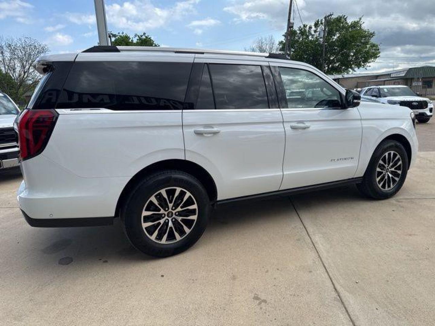 2025 Oxford White /Black Onyx Ford Expedition Platinum (1FMJU1M8XSE) with an EcoBoost 3.5L V6 GTDi DOHC 24V Twin Turbocharged engine, Automatic transmission, located at 1105 E Mulberry, Kaufman, TX, 75142, (972) 962-2151, 32.589550, -96.300926 - White / Oxford White 2025 Ford Expedition 4D Sport Utility Platinum 4WD 10-Speed Automatic EcoBoost 3.5L V6 GTDi DOHC 24V Twin Turbocharged 4WD. Priced below KBB Fair Purchase Price!<br><br><br>Please call Paul Murrey Ford Inc. In Kaufman Texas A Family Dealership Since 1952 Serving the Dallas Fort - Photo#35