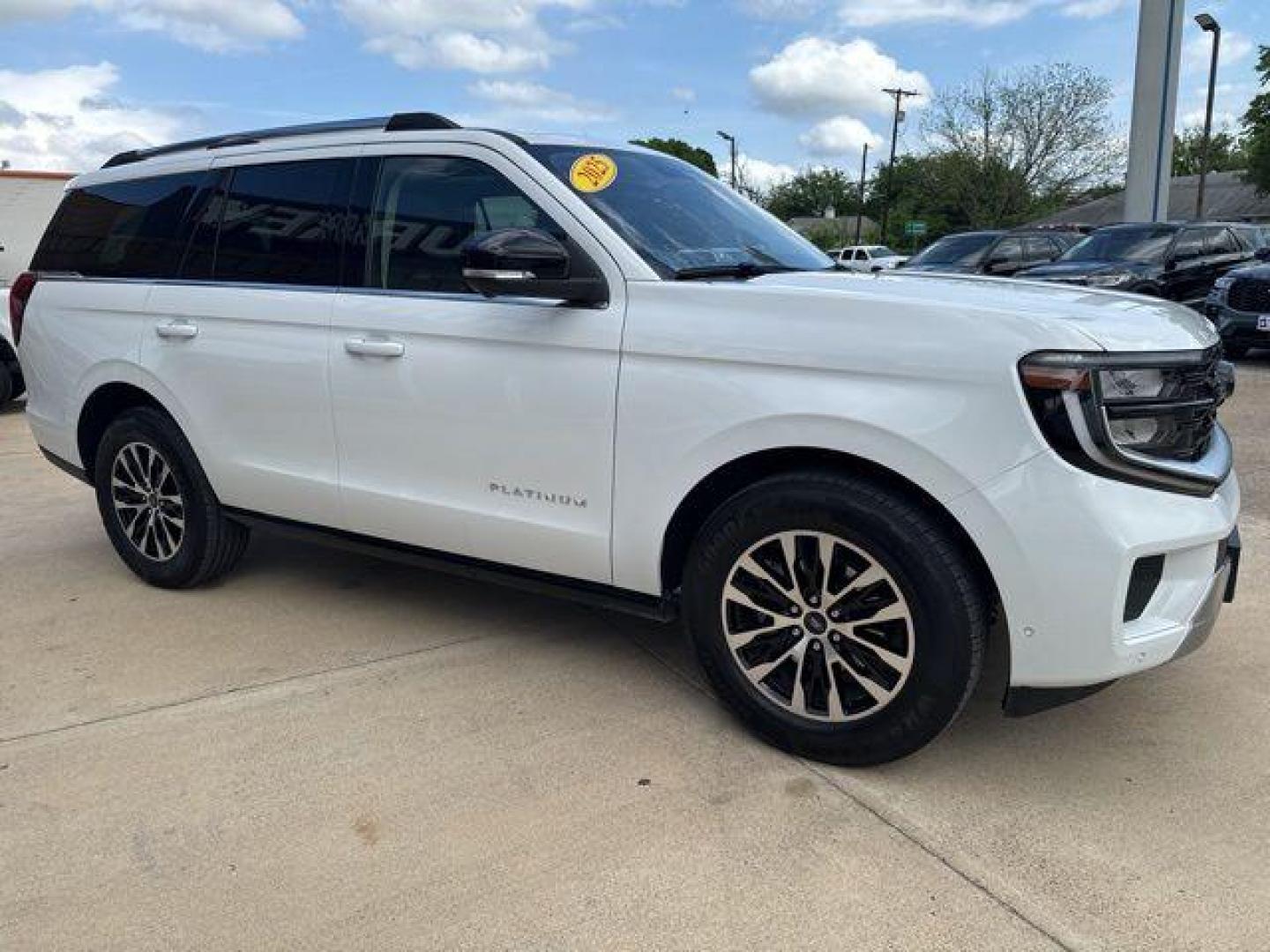 2025 Oxford White /Black Onyx Ford Expedition Platinum (1FMJU1M8XSE) with an EcoBoost 3.5L V6 GTDi DOHC 24V Twin Turbocharged engine, Automatic transmission, located at 1105 E Mulberry, Kaufman, TX, 75142, (972) 962-2151, 32.589550, -96.300926 - White / Oxford White 2025 Ford Expedition 4D Sport Utility Platinum 4WD 10-Speed Automatic EcoBoost 3.5L V6 GTDi DOHC 24V Twin Turbocharged 4WD. Priced below KBB Fair Purchase Price!<br><br><br>Please call Paul Murrey Ford Inc. In Kaufman Texas A Family Dealership Since 1952 Serving the Dallas Fort - Photo#39