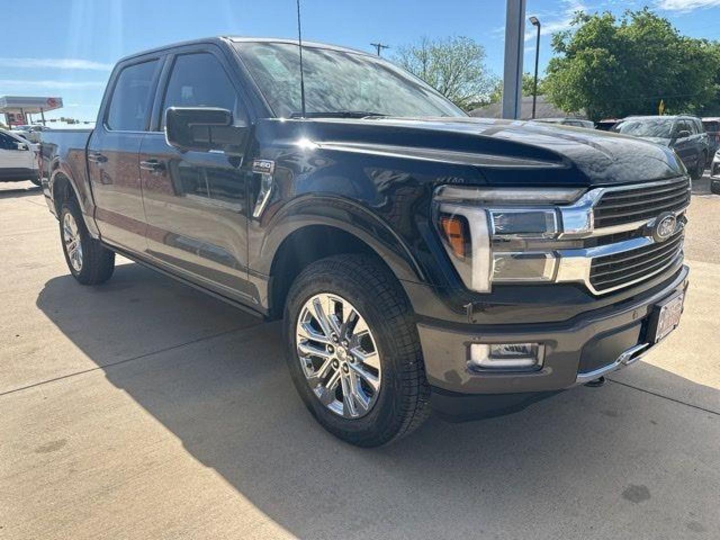 2026 Agate Black Metallic /Kr Bucket Seats Ford F-150 King Ranch (1FTFW6L89TF) with an 3.5L V6 EcoBoost engine, Automatic transmission, located at 1105 E Mulberry, Kaufman, TX, 75142, (972) 962-2151, 32.589550, -96.300926 - Recent Arrival!<br><br>4WD.<br>Agate Black Metallic 2026 Ford F-150 4D SuperCrew King Ranch 4WD 10-Speed Automatic 3.5L V6 EcoBoost 18/23 City/Highway MPG - Photo#6