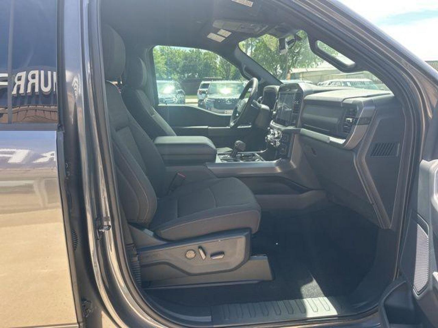 2026 Carbonized Gray Metallic /Black Ford F-150 XLT (1FTFW3L88TK) with an 3.5L V6 EcoBoost engine, Automatic transmission, located at 1105 E Mulberry, Kaufman, TX, 75142, (972) 962-2151, 32.589550, -96.300926 - Recent Arrival!<br><br>4WD.<br>Carbonized Gray Metallic 2026 Ford F-150 4D SuperCrew XLT 4WD 10-Speed Automatic 3.5L V6 EcoBoost 18/23 City/Highway MPG - Photo#15