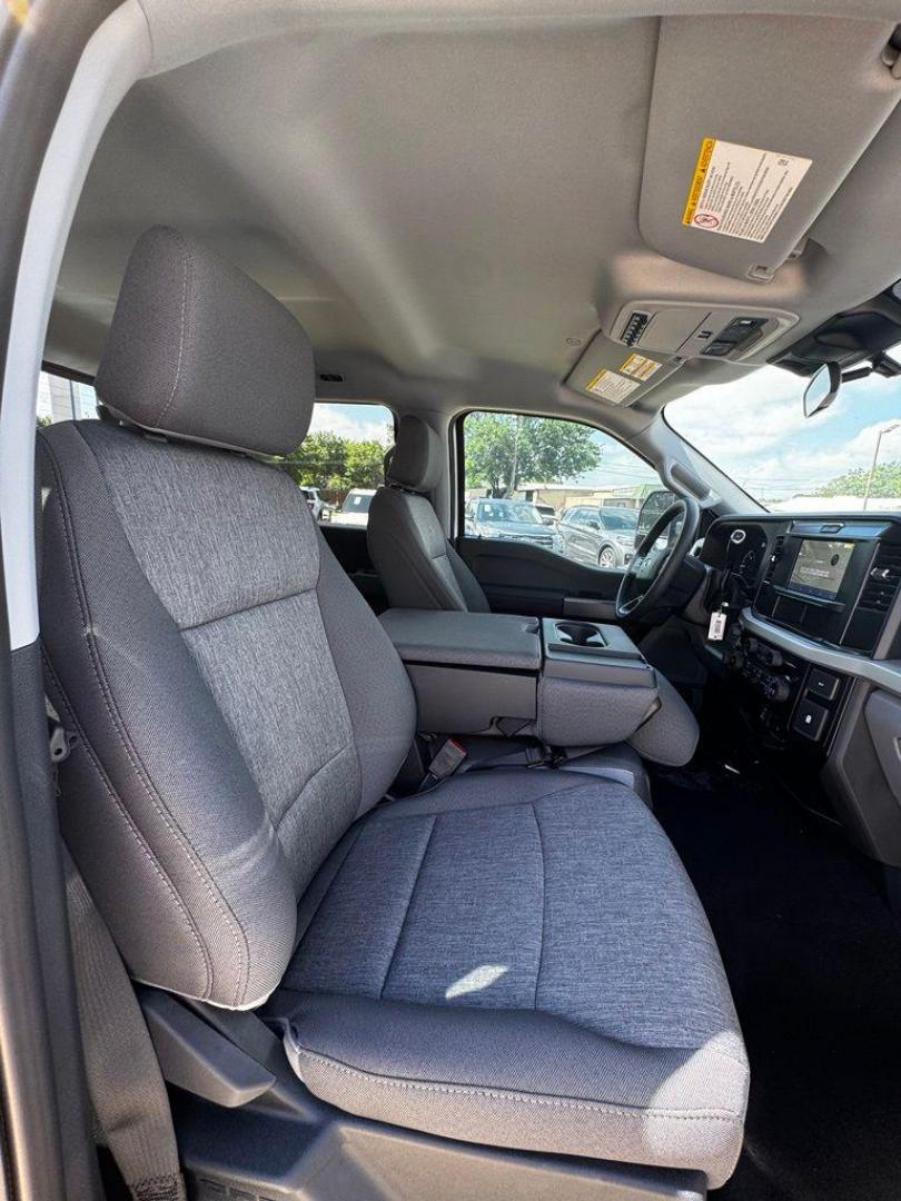 2026 Oxford White /Medium Dark Slate Ford F-250SD XL (1FT7W2BTXTE) with an Power Stroke 6.7L V8 DI 32V OHV Turbodiesel engine, Automatic transmission, located at 1105 E Mulberry, Kaufman, TX, 75142, (972) 962-2151, 32.589550, -96.300926 - $4,154 off MSRP!<br><br>4WD.<br>Oxford White 2026 Ford F-250SD 4D Crew Cab XL 4WD 10-Speed Automatic Power Stroke 6.7L V8 DI 32V OHV Turbodiesel Price includes: $1000 - Employee Pricing Retail Customer Cash. Exp. 07/06/2026 - Photo#27