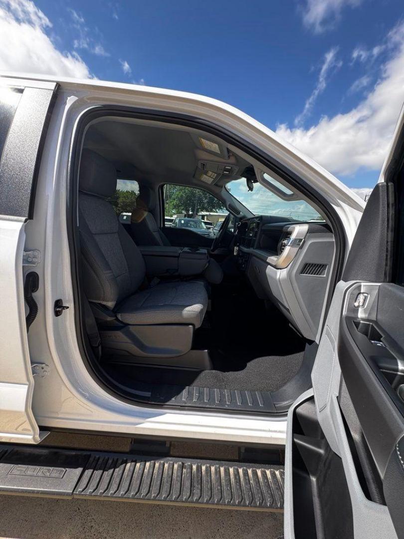 2026 Oxford White /Medium Dark Slate Ford F-250SD XL (1FT7W2BTXTE) with an Power Stroke 6.7L V8 DI 32V OHV Turbodiesel engine, Automatic transmission, located at 1105 E Mulberry, Kaufman, TX, 75142, (972) 962-2151, 32.589550, -96.300926 - $4,154 off MSRP!<br><br>4WD.<br>Oxford White 2026 Ford F-250SD 4D Crew Cab XL 4WD 10-Speed Automatic Power Stroke 6.7L V8 DI 32V OHV Turbodiesel Price includes: $1000 - Employee Pricing Retail Customer Cash. Exp. 07/06/2026 - Photo#29