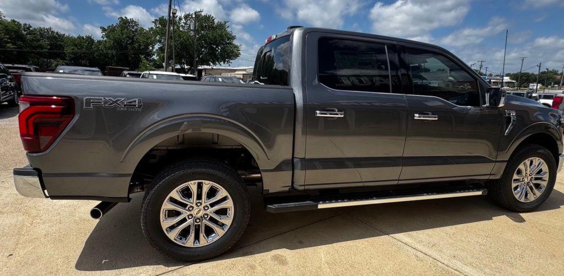 2026 Carbonized Gray Metallic /Black Ford F-150 Lariat (1FTFW5L87TF) with an 3.5L V6 EcoBoost engine, Automatic transmission, located at 1105 E Mulberry, Kaufman, TX, 75142, (972) 962-2151, 32.589550, -96.300926 - $1,500 off MSRP!<br><br>4WD.<br>Carbonized Gray Metallic 2026 Ford F-150 4D SuperCrew Lariat 4WD 10-Speed Automatic 3.5L V6 EcoBoost 17/23 City/Highway MPG Price includes: $1500 - Employee Pricing Retail Customer Cash. Exp. 07/06/2026 - Photo#3