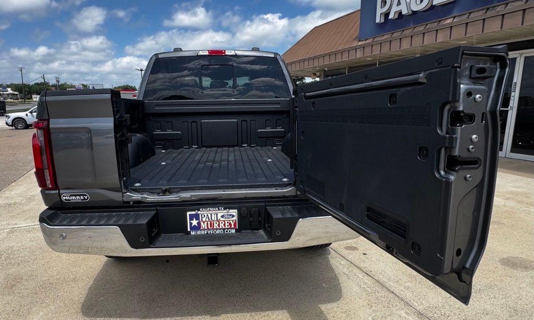 2026 Carbonized Gray Metallic /Black Ford F-150 Lariat (1FTFW5L87TF) with an 3.5L V6 EcoBoost engine, Automatic transmission, located at 1105 E Mulberry, Kaufman, TX, 75142, (972) 962-2151, 32.589550, -96.300926 - $1,500 off MSRP!<br><br>4WD.<br>Carbonized Gray Metallic 2026 Ford F-150 4D SuperCrew Lariat 4WD 10-Speed Automatic 3.5L V6 EcoBoost 17/23 City/Highway MPG Price includes: $1500 - Employee Pricing Retail Customer Cash. Exp. 07/06/2026 - Photo#6