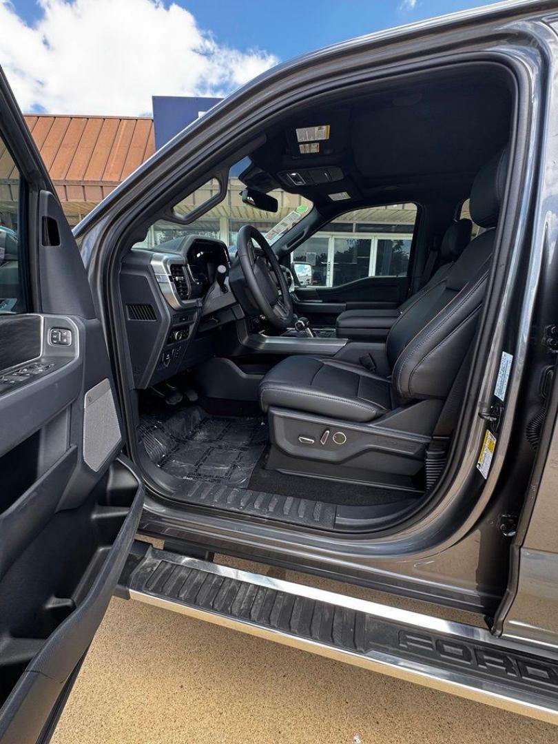 2026 Carbonized Gray Metallic /Black Ford F-150 Lariat (1FTFW5L87TF) with an 3.5L V6 EcoBoost engine, Automatic transmission, located at 1105 E Mulberry, Kaufman, TX, 75142, (972) 962-2151, 32.589550, -96.300926 - $1,500 off MSRP!<br><br>4WD.<br>Carbonized Gray Metallic 2026 Ford F-150 4D SuperCrew Lariat 4WD 10-Speed Automatic 3.5L V6 EcoBoost 17/23 City/Highway MPG Price includes: $1500 - Employee Pricing Retail Customer Cash. Exp. 07/06/2026 - Photo#9