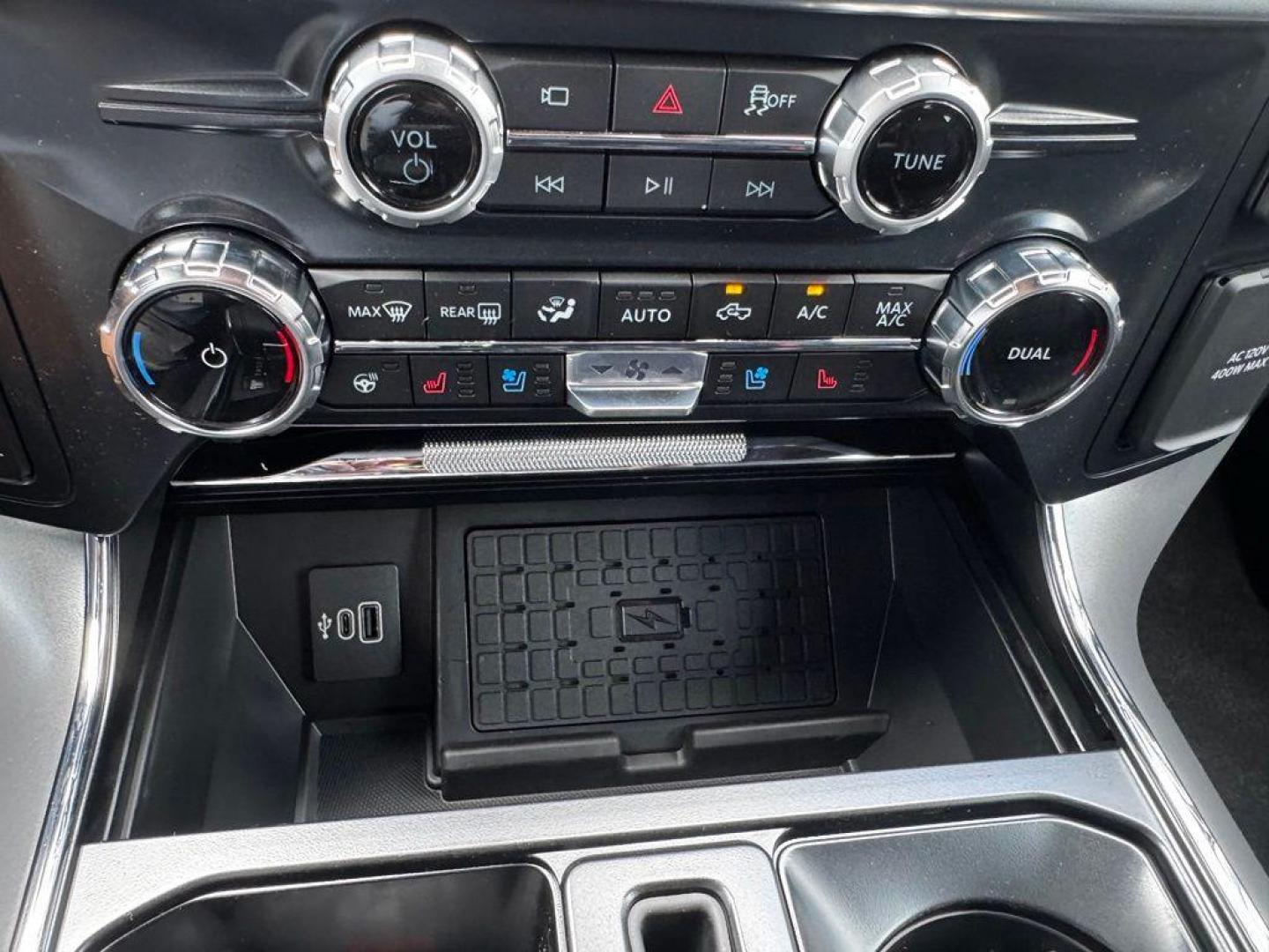 2026 Carbonized Gray Metallic /Black Ford F-150 Lariat (1FTFW5L87TF) with an 3.5L V6 EcoBoost engine, Automatic transmission, located at 1105 E Mulberry, Kaufman, TX, 75142, (972) 962-2151, 32.589550, -96.300926 - $1,500 off MSRP!<br><br>4WD.<br>Carbonized Gray Metallic 2026 Ford F-150 4D SuperCrew Lariat 4WD 10-Speed Automatic 3.5L V6 EcoBoost 17/23 City/Highway MPG Price includes: $1500 - Employee Pricing Retail Customer Cash. Exp. 07/06/2026 - Photo#18
