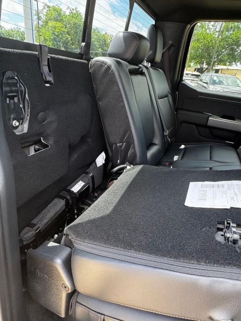 2026 Carbonized Gray Metallic /Black Ford F-150 Lariat (1FTFW5L87TF) with an 3.5L V6 EcoBoost engine, Automatic transmission, located at 1105 E Mulberry, Kaufman, TX, 75142, (972) 962-2151, 32.589550, -96.300926 - $1,500 off MSRP!<br><br>4WD.<br>Carbonized Gray Metallic 2026 Ford F-150 4D SuperCrew Lariat 4WD 10-Speed Automatic 3.5L V6 EcoBoost 17/23 City/Highway MPG Price includes: $1500 - Employee Pricing Retail Customer Cash. Exp. 07/06/2026 - Photo#25