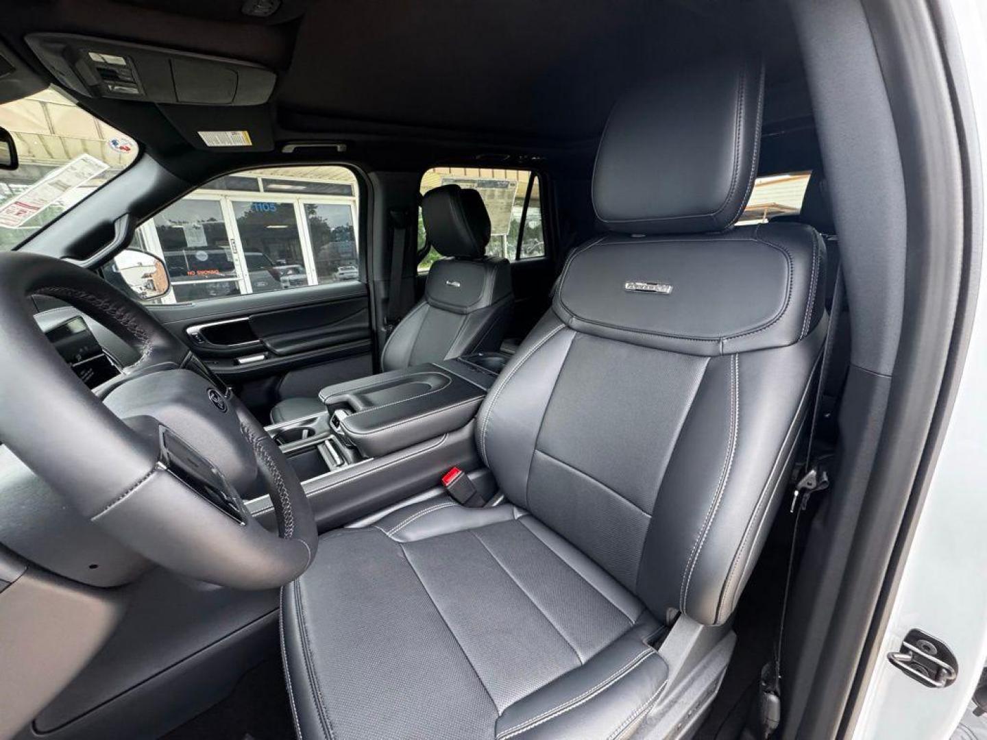 2026 Space Silver Metallic /Black Ford Expedition Platinum (1FMJU1M89TE) with an EcoBoost 3.5L V6 GTDi DOHC 24V Twin Turbocharged engine, Automatic transmission, located at 1105 E Mulberry, Kaufman, TX, 75142, (972) 962-2151, 32.589550, -96.300926 - 4WD.<br>Space Silver Metallic 2026 Ford Expedition 4D Sport Utility Platinum 4WD 10-Speed Automatic EcoBoost 3.5L V6 GTDi DOHC 24V Twin Turbocharged - Photo#7