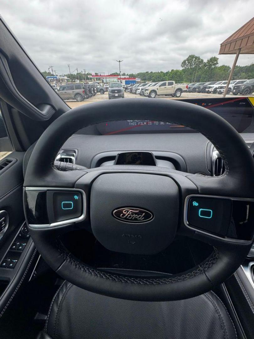 2026 Space Silver Metallic /Black Ford Expedition Platinum (1FMJU1M89TE) with an EcoBoost 3.5L V6 GTDi DOHC 24V Twin Turbocharged engine, Automatic transmission, located at 1105 E Mulberry, Kaufman, TX, 75142, (972) 962-2151, 32.589550, -96.300926 - 4WD.<br>Space Silver Metallic 2026 Ford Expedition 4D Sport Utility Platinum 4WD 10-Speed Automatic EcoBoost 3.5L V6 GTDi DOHC 24V Twin Turbocharged - Photo#9