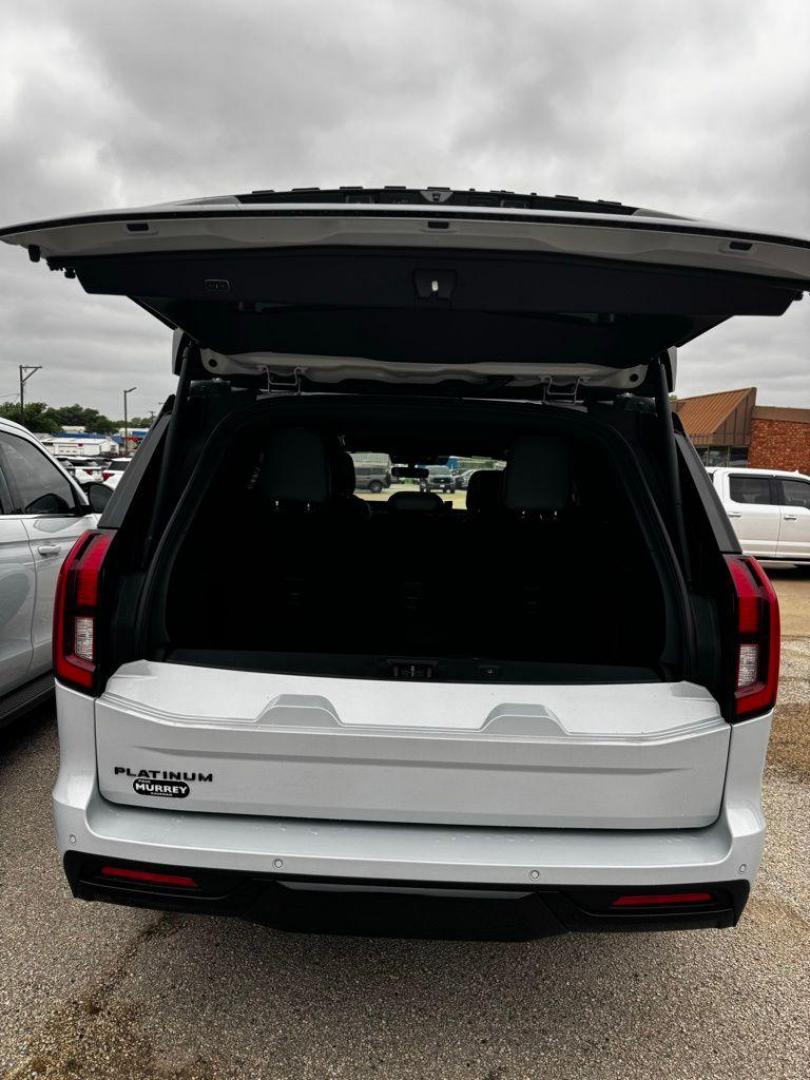 2026 Space Silver Metallic /Black Ford Expedition Platinum (1FMJU1M89TE) with an EcoBoost 3.5L V6 GTDi DOHC 24V Twin Turbocharged engine, Automatic transmission, located at 1105 E Mulberry, Kaufman, TX, 75142, (972) 962-2151, 32.589550, -96.300926 - 4WD.<br>Space Silver Metallic 2026 Ford Expedition 4D Sport Utility Platinum 4WD 10-Speed Automatic EcoBoost 3.5L V6 GTDi DOHC 24V Twin Turbocharged - Photo#24
