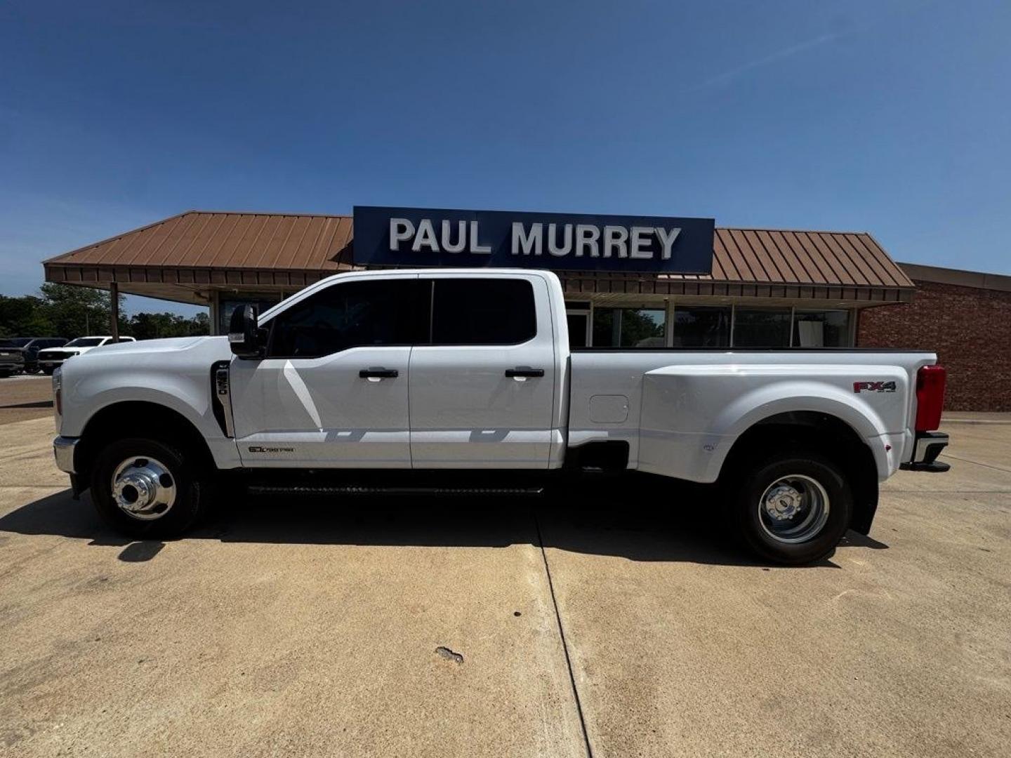 2026 Oxford White /Medium Dark Slate Ford F-350SD XLT (1FT8W3DT1TE) with an Power Stroke 6.7L V8 DI 32V OHV Turbodiesel engine, Automatic transmission, located at 1105 E Mulberry, Kaufman, TX, 75142, (972) 962-2151, 32.589550, -96.300926- Photo#29