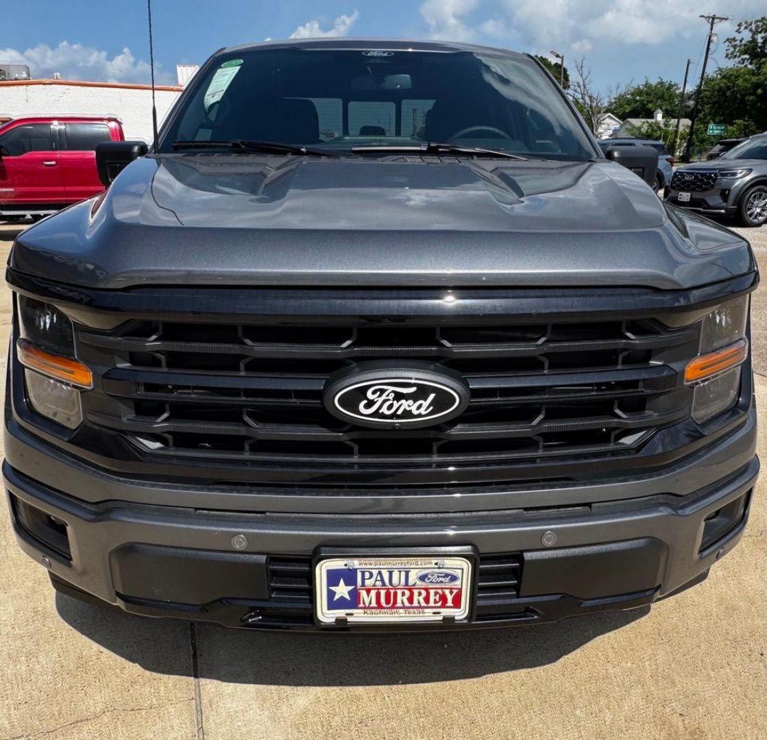 2026 Gray /Black Ford F-150 XLT (1FTEW3K55TF) with an 5.0L V8 engine, Automatic transmission, located at 1105 E Mulberry, Kaufman, TX, 75142, (972) 962-2151, 32.589550, -96.300926 - $1,500 off MSRP!<br><br><br>Gray 2026 Ford F-150 4D SuperCrew XLT RWD 10-Speed Automatic 5.0L V8 17/25 City/Highway MPG Price includes: $1500 - Employee Pricing Retail Customer Cash. Exp. 07/06/2026 - Photo#2