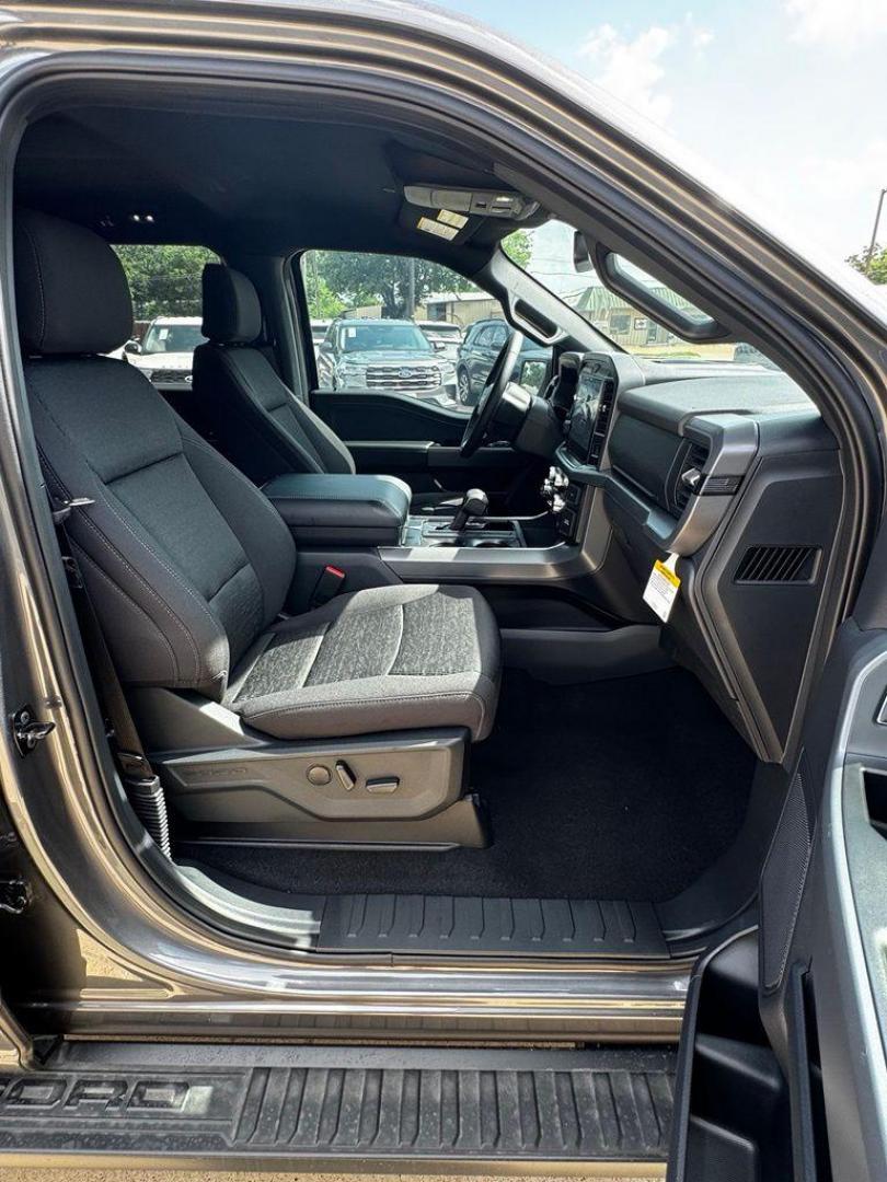 2026 Gray /Black Ford F-150 XLT (1FTEW3K55TF) with an 5.0L V8 engine, Automatic transmission, located at 1105 E Mulberry, Kaufman, TX, 75142, (972) 962-2151, 32.589550, -96.300926 - $1,500 off MSRP!<br><br><br>Gray 2026 Ford F-150 4D SuperCrew XLT RWD 10-Speed Automatic 5.0L V8 17/25 City/Highway MPG Price includes: $1500 - Employee Pricing Retail Customer Cash. Exp. 07/06/2026 - Photo#24