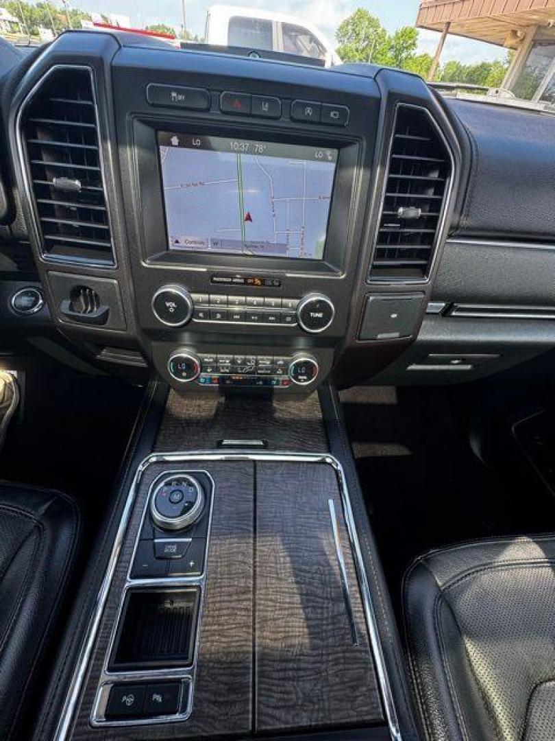 2019 White Platinum Clearcoat Metallic /Ebony Ford Expedition Limited (1FMJU1KT2KE) with an EcoBoost 3.5L V6 GTDi DOHC 24V Twin Turbocharged engine, Automatic transmission, located at 1105 E Mulberry, Kaufman, TX, 75142, (972) 962-2151, 32.589550, -96.300926 - White Platinum Clearcoat Metallic 2019 Ford Expedition 4D Sport Utility Limited RWD 10-Speed Automatic EcoBoost 3.5L V6 GTDi DOHC 24V Twin Turbocharged Power Running Boards. Priced below KBB Fair Purchase Price!<br><br><br>Recent Arrival! Odometer is 2910 miles below market average!<br><br>Awards:<b - Photo#20
