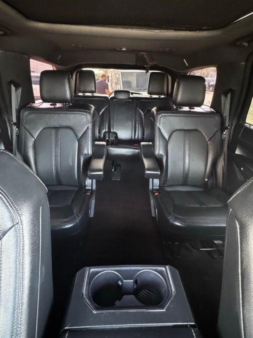 2019 White Platinum Clearcoat Metallic /Ebony Ford Expedition Limited (1FMJU1KT2KE) with an EcoBoost 3.5L V6 GTDi DOHC 24V Twin Turbocharged engine, Automatic transmission, located at 1105 E Mulberry, Kaufman, TX, 75142, (972) 962-2151, 32.589550, -96.300926 - White Platinum Clearcoat Metallic 2019 Ford Expedition 4D Sport Utility Limited RWD 10-Speed Automatic EcoBoost 3.5L V6 GTDi DOHC 24V Twin Turbocharged Power Running Boards, One Owner. Priced below KBB Fair Purchase Price!<br><br><br>Odometer is 14015 miles below market average!<br><br>Awards:<br> - Photo#17