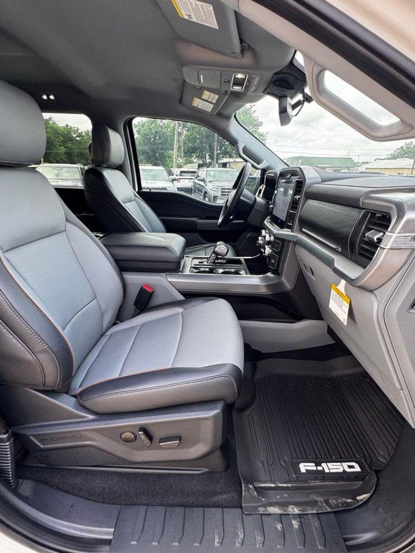 2026 White Metallic /Black/Medium Dark Slate Ford F-150 Lariat (1FTFW5L58TF) with an 5.0L V8 engine, Automatic transmission, located at 1105 E Mulberry, Kaufman, TX, 75142, (972) 962-2151, 32.589550, -96.300926 - $1,500 off MSRP!<br><br>4WD.<br>White Metallic 2026 Ford F-150 4D SuperCrew Lariat 4WD 10-Speed Automatic 5.0L V8 17/22 City/Highway MPG Price includes: $1500 - Employee Pricing Retail Customer Cash. Exp. 07/06/2026 - Photo#27