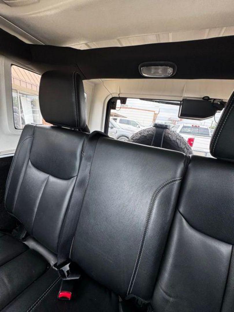 2017 Bright White Clearcoat /Black Jeep Wrangler Unlimited Rubicon (1C4BJWFGXHL) with an 3.6L V6 24V VVT engine, Automatic transmission, located at 1105 E Mulberry, Kaufman, TX, 75142, (972) 962-2151, 32.589550, -96.300926 - Photo#18