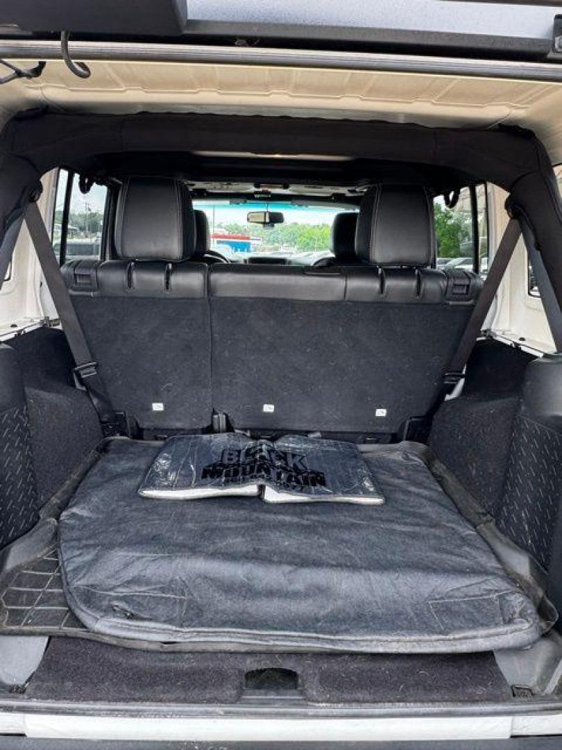 2017 Bright White Clearcoat /Black Jeep Wrangler Unlimited Rubicon (1C4BJWFGXHL) with an 3.6L V6 24V VVT engine, Automatic transmission, located at 1105 E Mulberry, Kaufman, TX, 75142, (972) 962-2151, 32.589550, -96.300926 - Photo#22