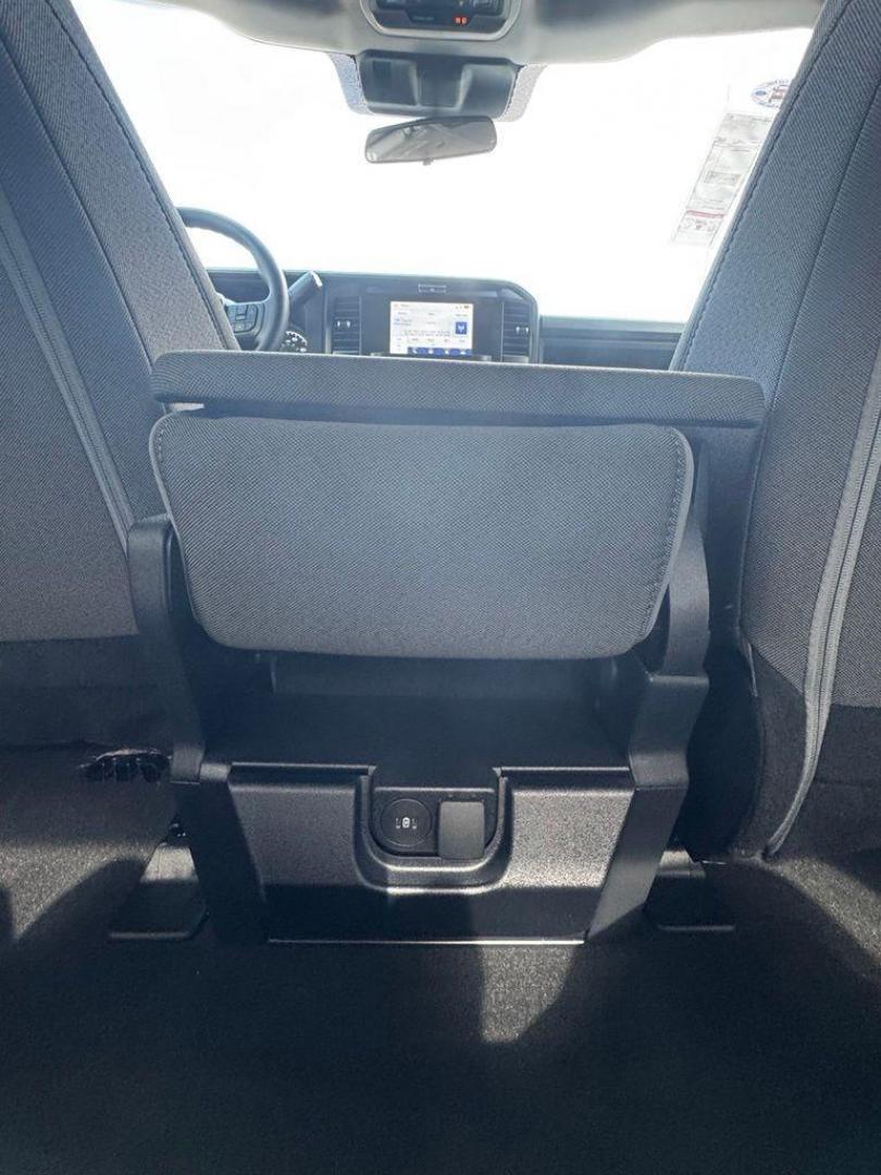 2026 Oxford White /Med Dark Slate Ford F-350SD XL (1FT8W3DT9TE) with an Power Stroke 6.7L V8 DI 32V OHV Turbodiesel engine, Automatic transmission, located at 1105 E Mulberry, Kaufman, TX, 75142, (972) 962-2151, 32.589550, -96.300926 - $4,157 off MSRP!<br><br>4WD.<br>Oxford White 2026 Ford F-350SD 4D Crew Cab XL DRW 4WD 10-Speed Automatic Power Stroke 6.7L V8 DI 32V OHV Turbodiesel Price includes: $1000 - Employee Pricing Retail Customer Cash. Exp. 07/06/2026 - Photo#19