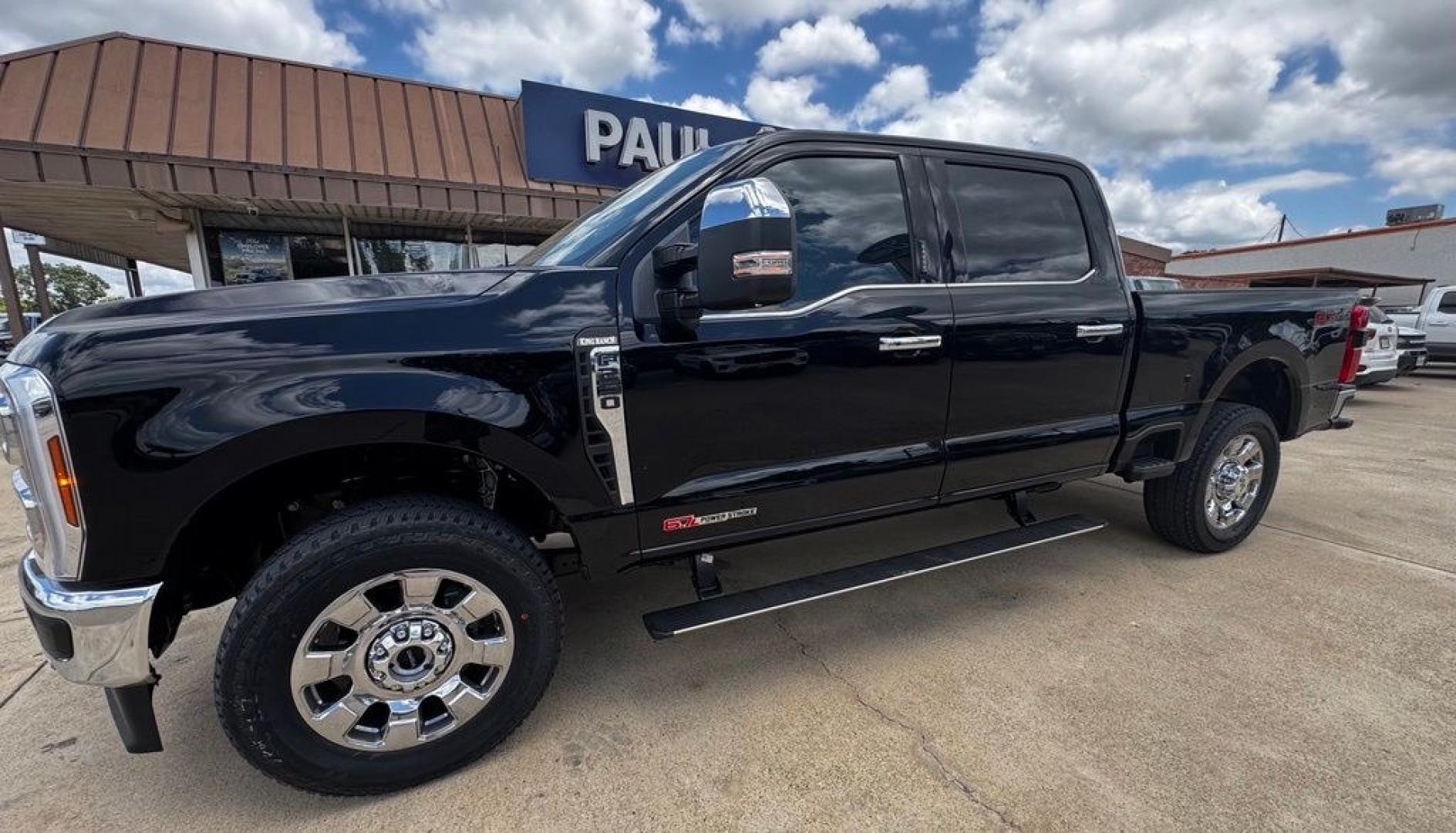 2026 Black Metallic /Java Ford F-250SD King Ranch (1FT8W2BM9TE) with an 6.7L High Output Power Stroke V8 Diesel engine, Automatic transmission, located at 1105 E Mulberry, Kaufman, TX, 75142, (972) 962-2151, 32.589550, -96.300926- Photo#1
