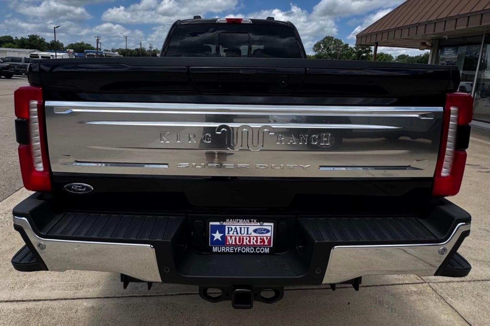 2026 Black Metallic /Java Ford F-250SD King Ranch (1FT8W2BM9TE) with an 6.7L High Output Power Stroke V8 Diesel engine, Automatic transmission, located at 1105 E Mulberry, Kaufman, TX, 75142, (972) 962-2151, 32.589550, -96.300926- Photo#4