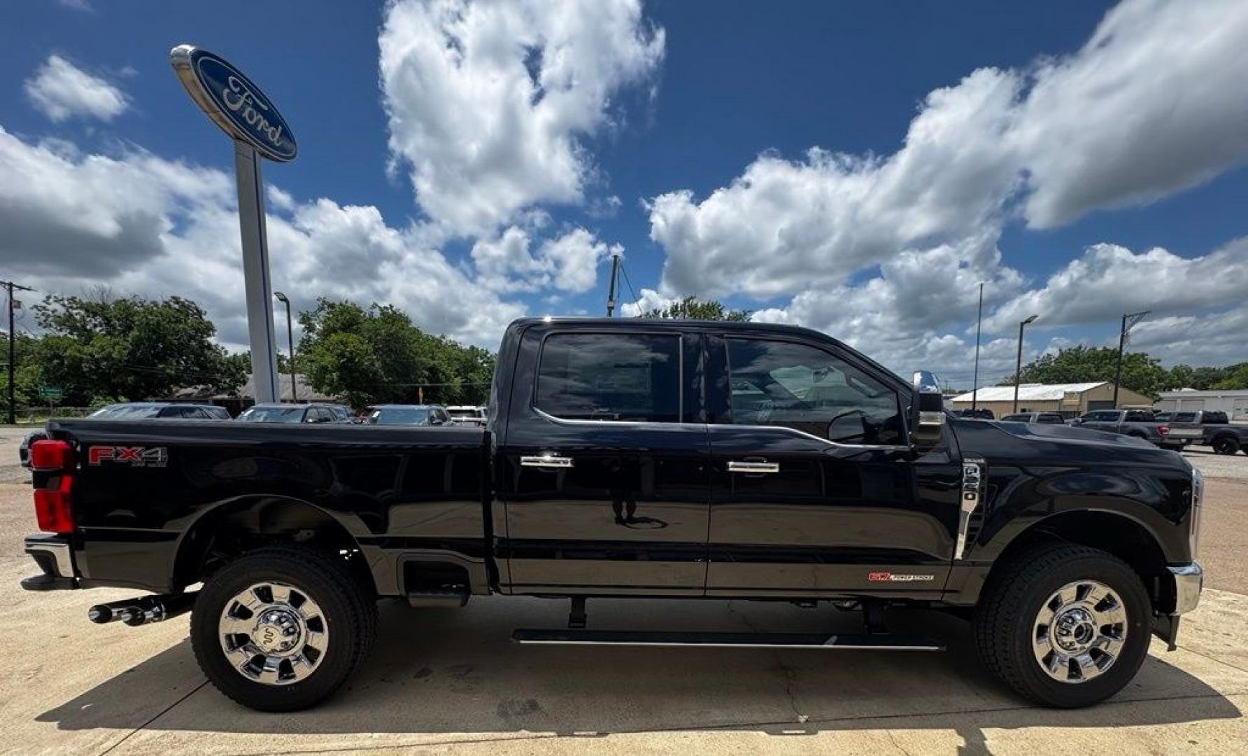 2026 Black Metallic /Java Ford F-250SD King Ranch (1FT8W2BM9TE) with an 6.7L High Output Power Stroke V8 Diesel engine, Automatic transmission, located at 1105 E Mulberry, Kaufman, TX, 75142, (972) 962-2151, 32.589550, -96.300926- Photo#9