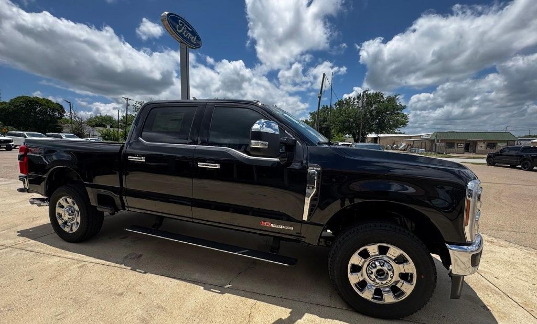 2026 Black Metallic /Java Ford F-250SD King Ranch (1FT8W2BM9TE) with an 6.7L High Output Power Stroke V8 Diesel engine, Automatic transmission, located at 1105 E Mulberry, Kaufman, TX, 75142, (972) 962-2151, 32.589550, -96.300926- Photo#10