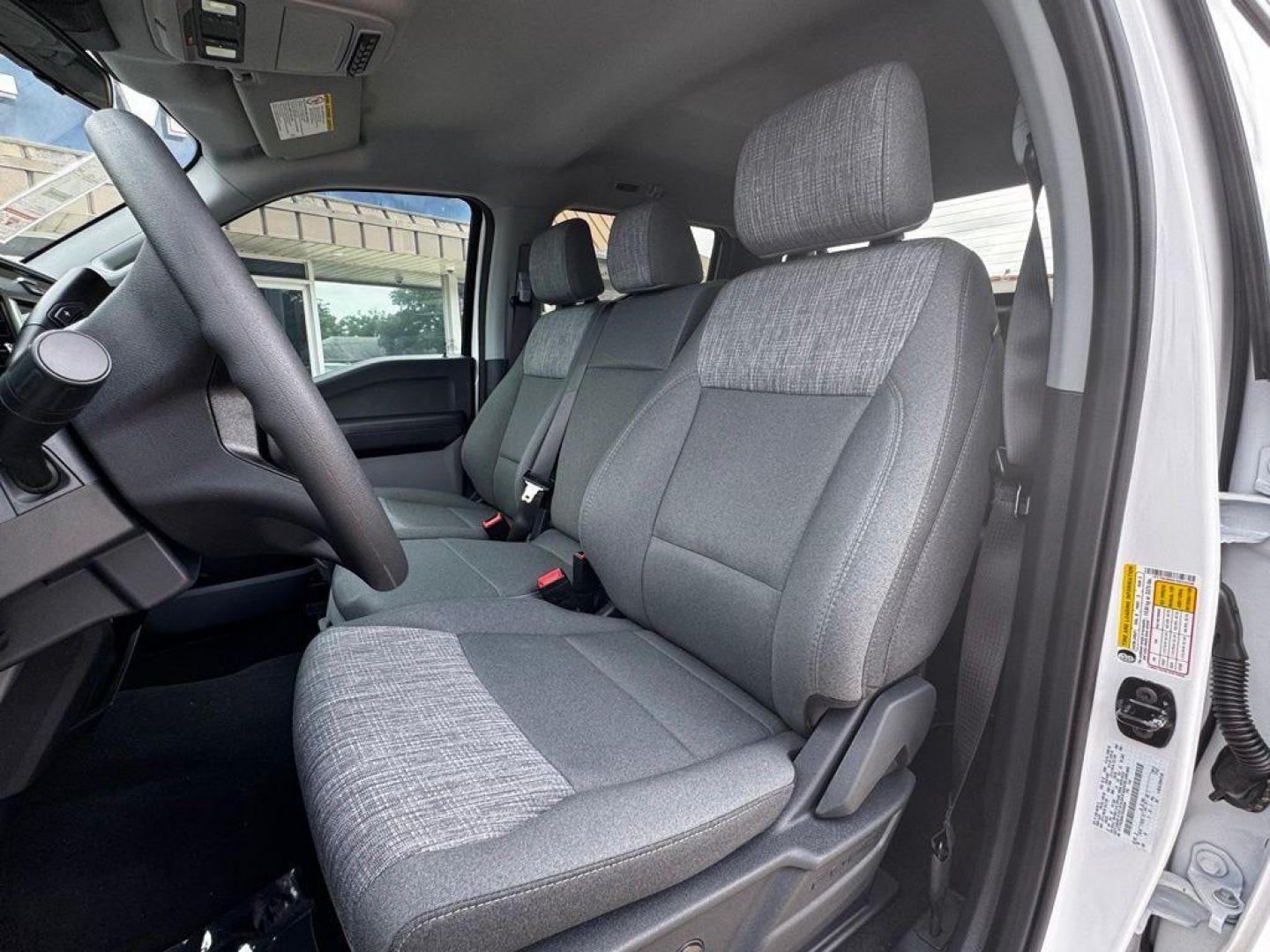 2026 Oxford White /Medium Dark Slate Ford F-250SD XLT (1FT7W2BN6TE) with an 7.3L V8 PFI SOHC 16V Federal 405hp engine, Automatic transmission, located at 1105 E Mulberry, Kaufman, TX, 75142, (972) 962-2151, 32.589550, -96.300926 - $2,086 off MSRP!<br><br>4WD.<br>Oxford White 2026 Ford F-250SD 4D Crew Cab XLT 4WD 10-Speed Automatic 7.3L V8 PFI SOHC 16V Federal 405hp - Photo#13
