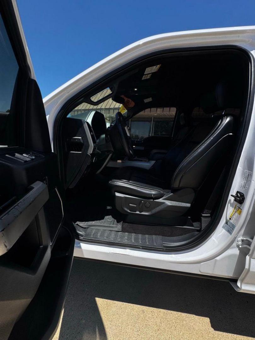 2019 Oxford White /Black Ford F-150 Lariat (1FTEW1E57KK) with an 5.0L V8 engine, Automatic transmission, located at 1105 E Mulberry, Kaufman, TX, 75142, (972) 962-2151, 32.589550, -96.300926 - Oxford White 2019 Ford F-150 4D SuperCrew Lariat 4WD 10-Speed Automatic 5.0L V8 4WD.<br><br><br>Recent Arrival!<br><br><br>Please call Paul Murrey Ford Inc. In Kaufman Texas A Family Dealership Since 1952 Serving the Dallas Fort Worth and East Texas areas for over 70 years. Please call 972-962-2151 - Photo#6