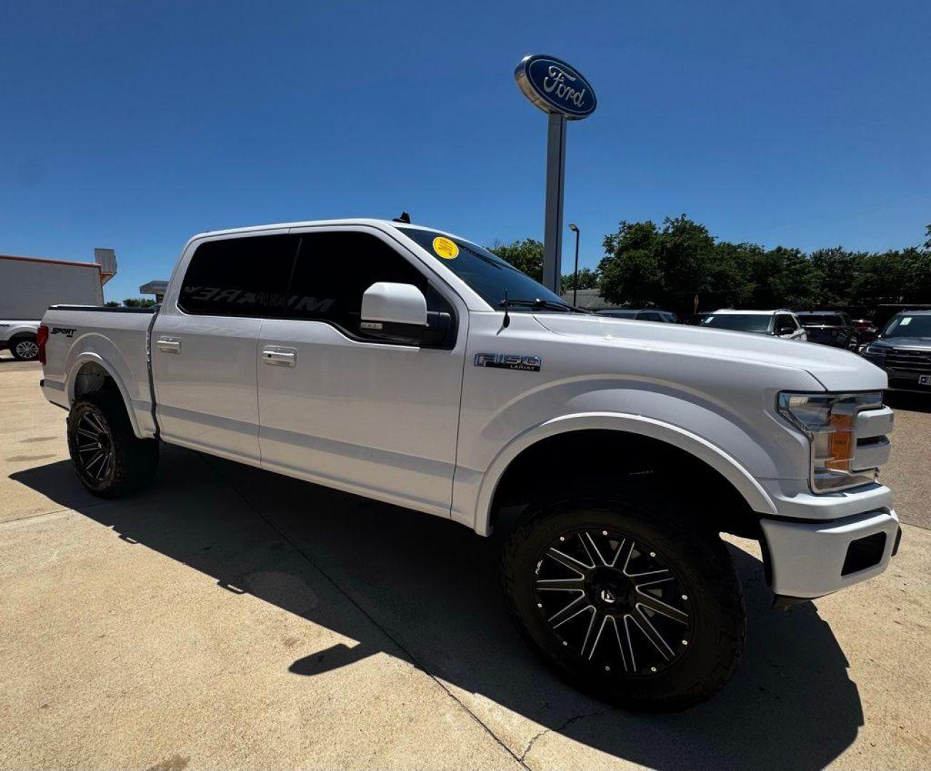 2019 Oxford White /Black Ford F-150 Lariat (1FTEW1E57KK) with an 5.0L V8 engine, Automatic transmission, located at 1105 E Mulberry, Kaufman, TX, 75142, (972) 962-2151, 32.589550, -96.300926 - Oxford White 2019 Ford F-150 4D SuperCrew Lariat 4WD 10-Speed Automatic 5.0L V8 4WD.<br><br><br>Recent Arrival!<br><br><br>Please call Paul Murrey Ford Inc. In Kaufman Texas A Family Dealership Since 1952 Serving the Dallas Fort Worth and East Texas areas for over 70 years. Please call 972-962-2151 - Photo#7