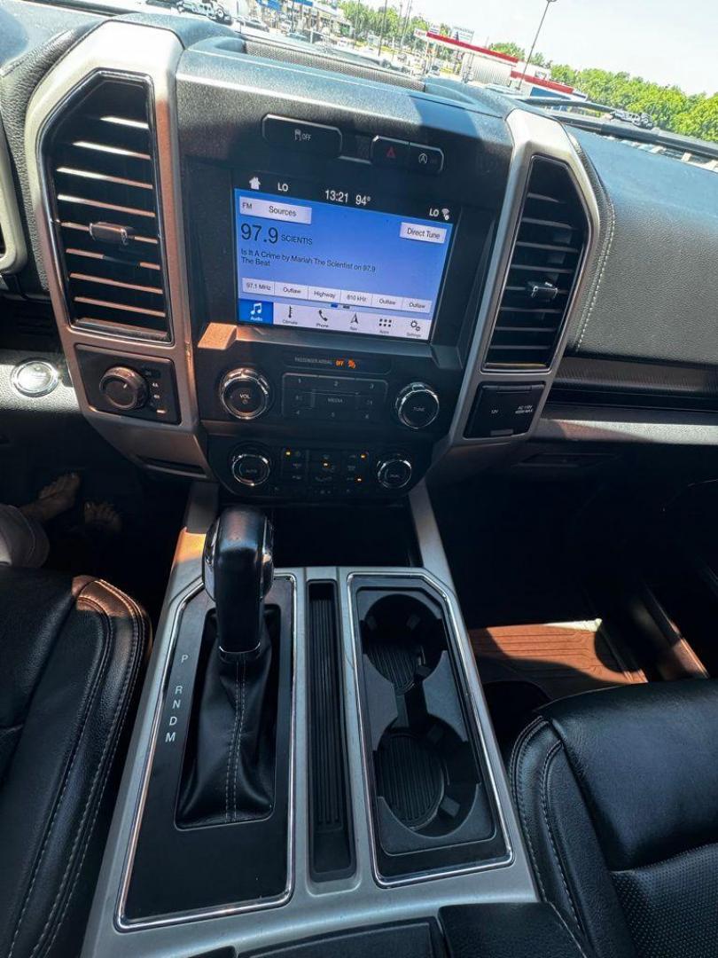 2019 Oxford White /Black Ford F-150 Lariat (1FTEW1E57KK) with an 5.0L V8 engine, Automatic transmission, located at 1105 E Mulberry, Kaufman, TX, 75142, (972) 962-2151, 32.589550, -96.300926 - Oxford White 2019 Ford F-150 4D SuperCrew Lariat 4WD 10-Speed Automatic 5.0L V8 4WD.<br><br><br>Recent Arrival!<br><br><br>Please call Paul Murrey Ford Inc. In Kaufman Texas A Family Dealership Since 1952 Serving the Dallas Fort Worth and East Texas areas for over 70 years. Please call 972-962-2151 - Photo#10