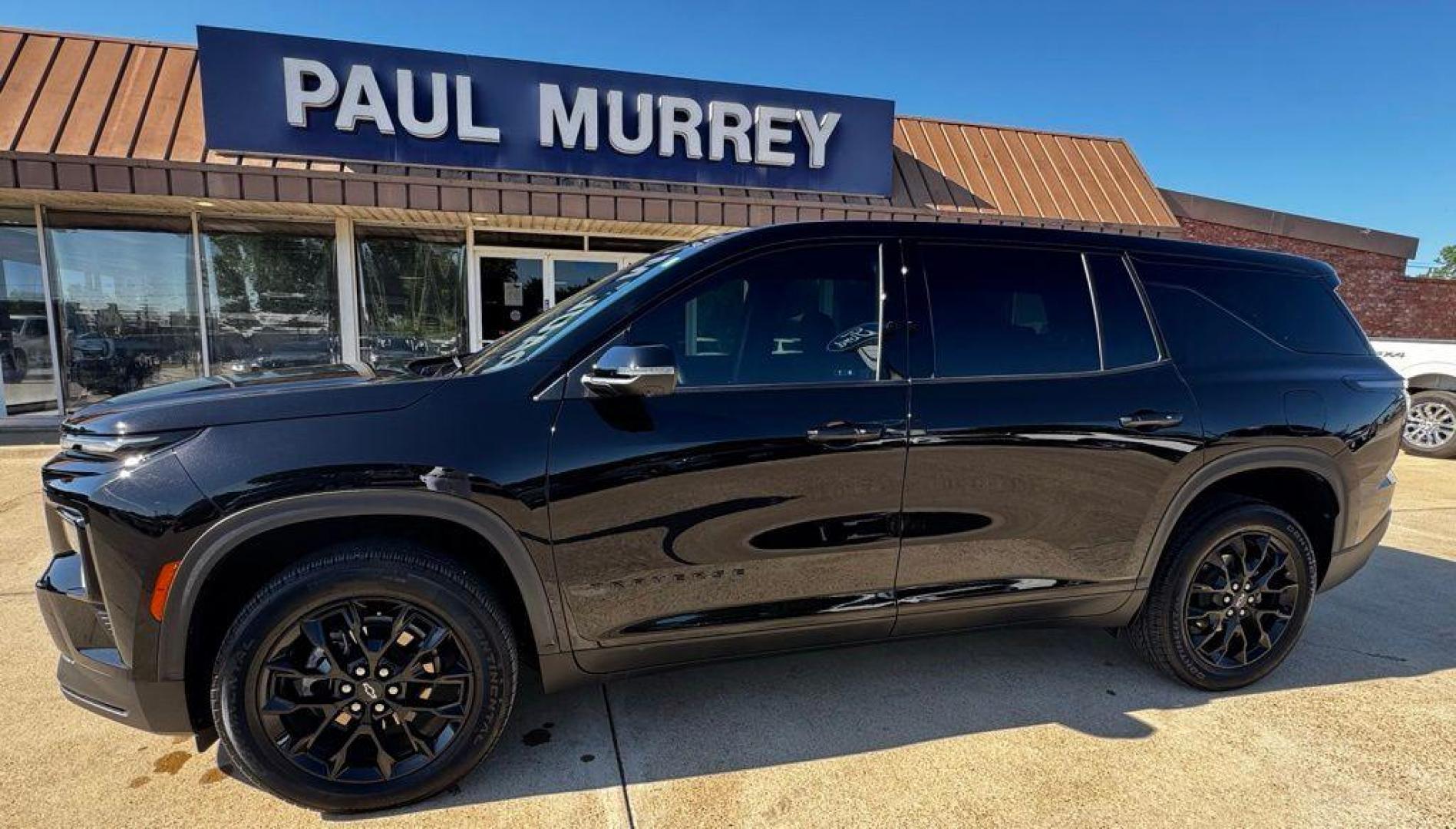 2024 Black Metallic /Black Chevrolet Traverse LS (1GNEVEKS0RJ) with an 2.5L DOHC engine, Automatic transmission, located at 1105 E Mulberry, Kaufman, TX, 75142, (972) 962-2151, 32.589550, -96.300926 - Mosaic Black Metallic 2024 Chevrolet Traverse 4D Sport Utility LS AWD 8-Speed Automatic 2.5L DOHC AWD.<br><br><br>Recent Arrival!<br><br><br>Please call Paul Murrey Ford Inc. In Kaufman Texas A Family Dealership Since 1952 Serving the Dallas Fort Worth and East Texas areas for over 70 years. Please - Photo#0