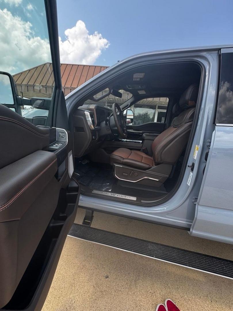 2026 Gray Metallic /Java Ford F-250SD King Ranch (1FT8W2BM8TE) with an 6.7L High Output Power Stroke V8 Diesel engine, Automatic transmission, located at 1105 E Mulberry, Kaufman, TX, 75142, (972) 962-2151, 32.589550, -96.300926 - $4,607 off MSRP!<br><br>4WD.<br>Glacier Gray Metallic Tri-Coat 2026 Ford F-250SD 4D Crew Cab King Ranch 4WD 10-Speed Automatic 6.7L High Output Power Stroke V8 Diesel- Photo#13