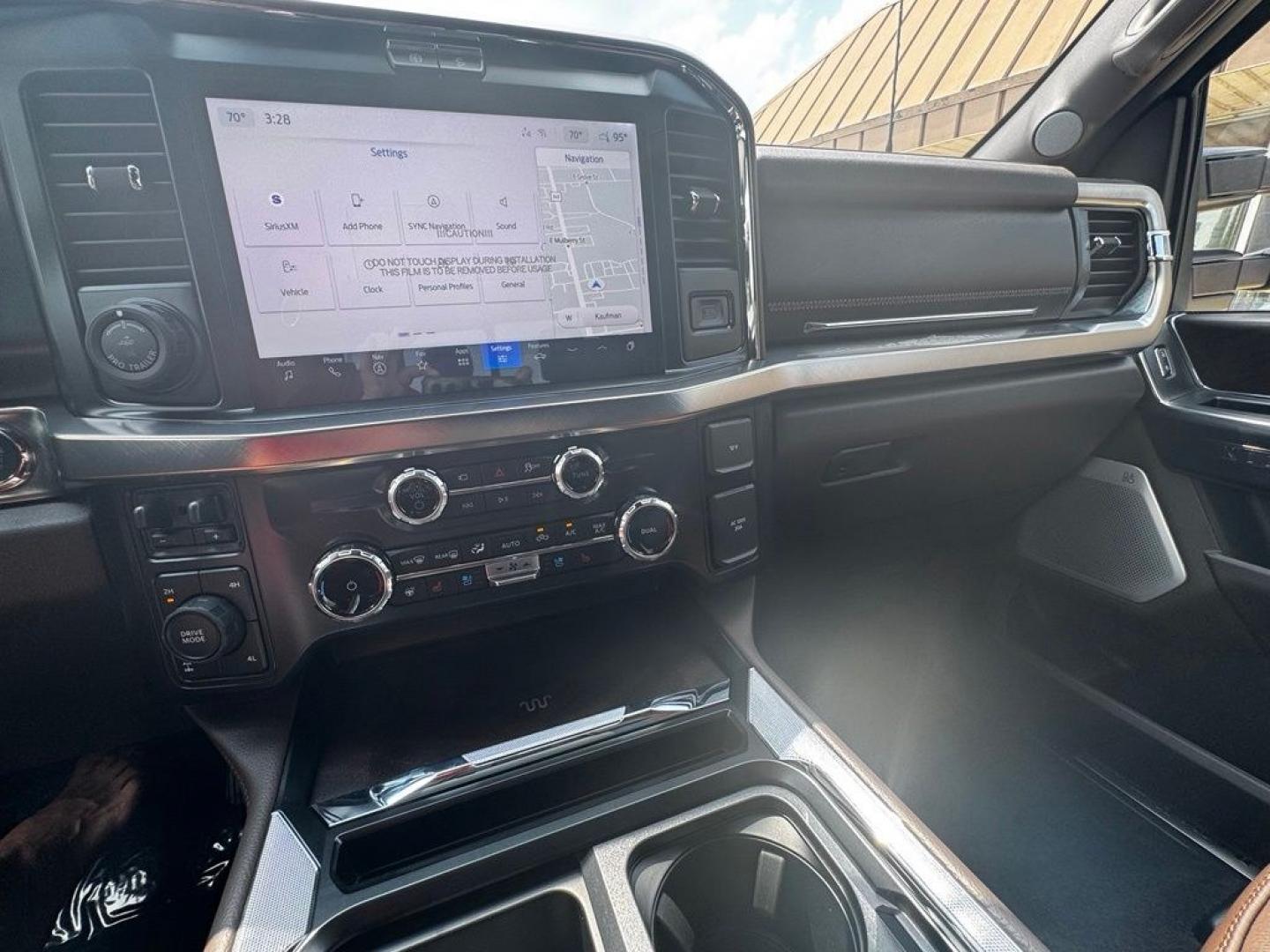 2026 Gray Metallic /Java Ford F-250SD King Ranch (1FT8W2BM8TE) with an 6.7L High Output Power Stroke V8 Diesel engine, Automatic transmission, located at 1105 E Mulberry, Kaufman, TX, 75142, (972) 962-2151, 32.589550, -96.300926 - $4,607 off MSRP!<br><br>4WD.<br>Glacier Gray Metallic Tri-Coat 2026 Ford F-250SD 4D Crew Cab King Ranch 4WD 10-Speed Automatic 6.7L High Output Power Stroke V8 Diesel- Photo#23