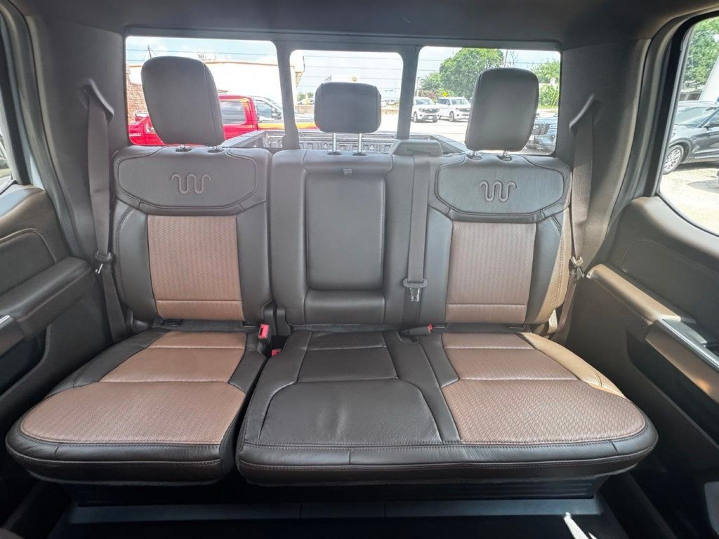 2026 Gray Metallic /Java Ford F-250SD King Ranch (1FT8W2BM8TE) with an 6.7L High Output Power Stroke V8 Diesel engine, Automatic transmission, located at 1105 E Mulberry, Kaufman, TX, 75142, (972) 962-2151, 32.589550, -96.300926 - $4,607 off MSRP!<br><br>4WD.<br>Glacier Gray Metallic Tri-Coat 2026 Ford F-250SD 4D Crew Cab King Ranch 4WD 10-Speed Automatic 6.7L High Output Power Stroke V8 Diesel- Photo#25