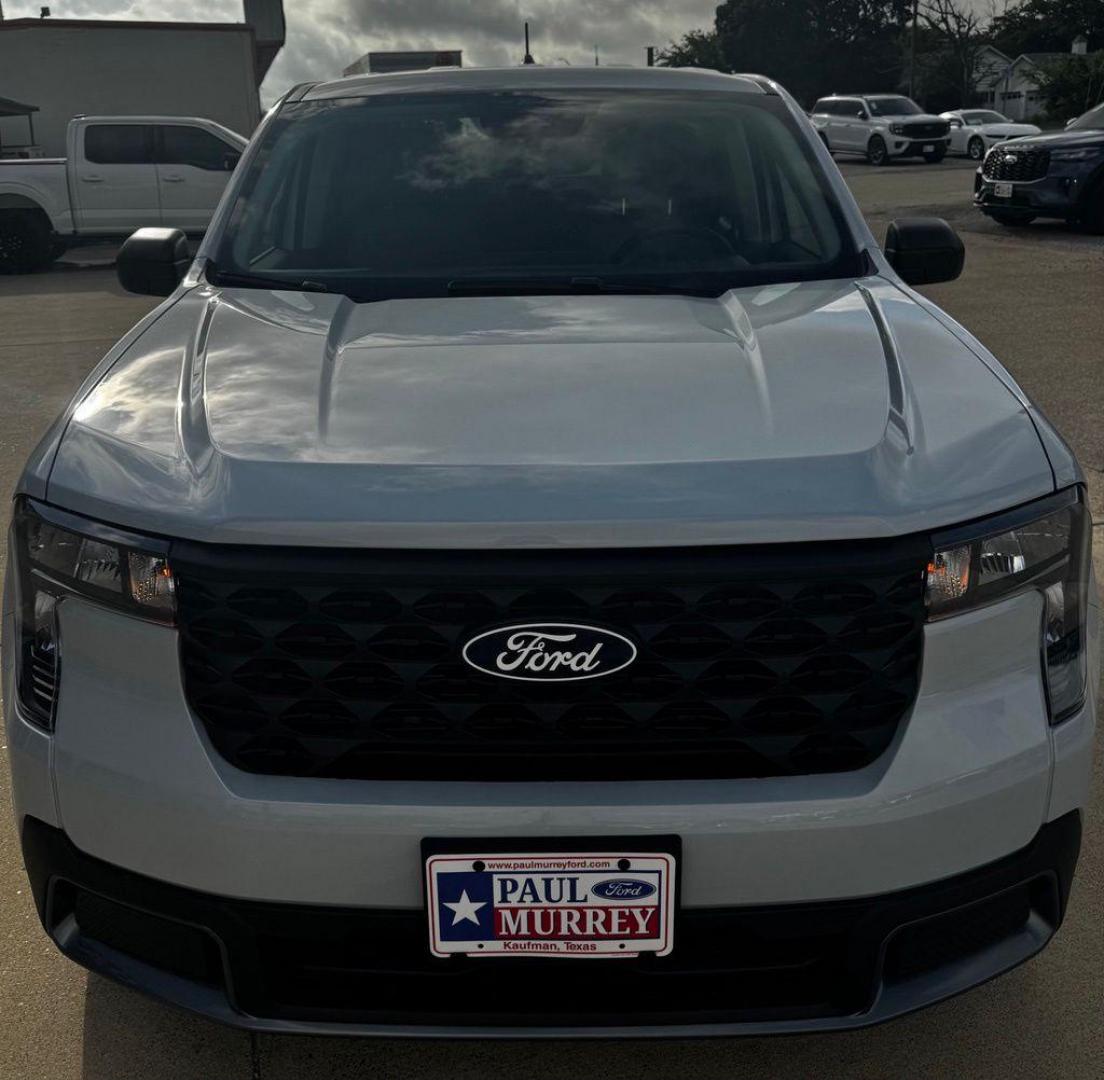 2026 White Metallic /Navy Pier/Aspen Gray Ford Maverick XLT (3FTTW8H35TR) with an 2.5L I-4 Hybrid engine, CVT transmission, located at 1105 E Mulberry, Kaufman, TX, 75142, (972) 962-2151, 32.589550, -96.300926 - 2.5L I-4 Hybrid.<br>Space White Metallic 2026 Ford Maverick 4D Crew Cab XLT FWD CVT 2.5L I-4 Hybrid 42/35 City/Highway MPG<br><br>42/35 City/Highway MPG - Photo#2