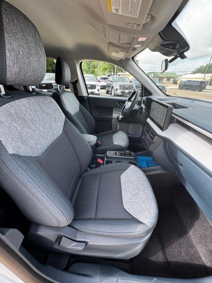 2026 White Metallic /Navy Pier/Aspen Gray Ford Maverick XLT (3FTTW8H35TR) with an 2.5L I-4 Hybrid engine, CVT transmission, located at 1105 E Mulberry, Kaufman, TX, 75142, (972) 962-2151, 32.589550, -96.300926 - 2.5L I-4 Hybrid.<br>Space White Metallic 2026 Ford Maverick 4D Crew Cab XLT FWD CVT 2.5L I-4 Hybrid 42/35 City/Highway MPG<br><br>42/35 City/Highway MPG - Photo#25