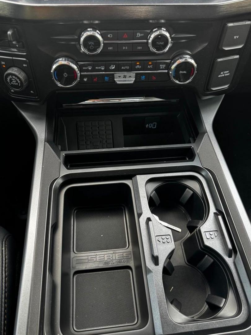 2026 Gray Metallic /Black Onyx Ford F-250SD Lariat (1FT8W2BM7TE) with an 6.7L High Output Power Stroke V8 Diesel engine, Automatic transmission, located at 1105 E Mulberry, Kaufman, TX, 75142, (972) 962-2151, 32.589550, -96.300926 - $5,707 off MSRP!<br><br>4WD.<br>Glacier Gray Metallic Tri-Coat 2026 Ford F-250SD 4D Crew Cab Lariat 4WD 10-Speed Automatic 6.7L High Output Power Stroke V8 Diesel Price includes: $1000 - Retail Customer Cash. Exp. 09/30/2026- Photo#16
